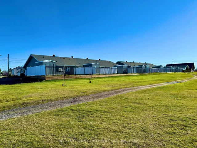 20 Golf St, Kapuskasing 3