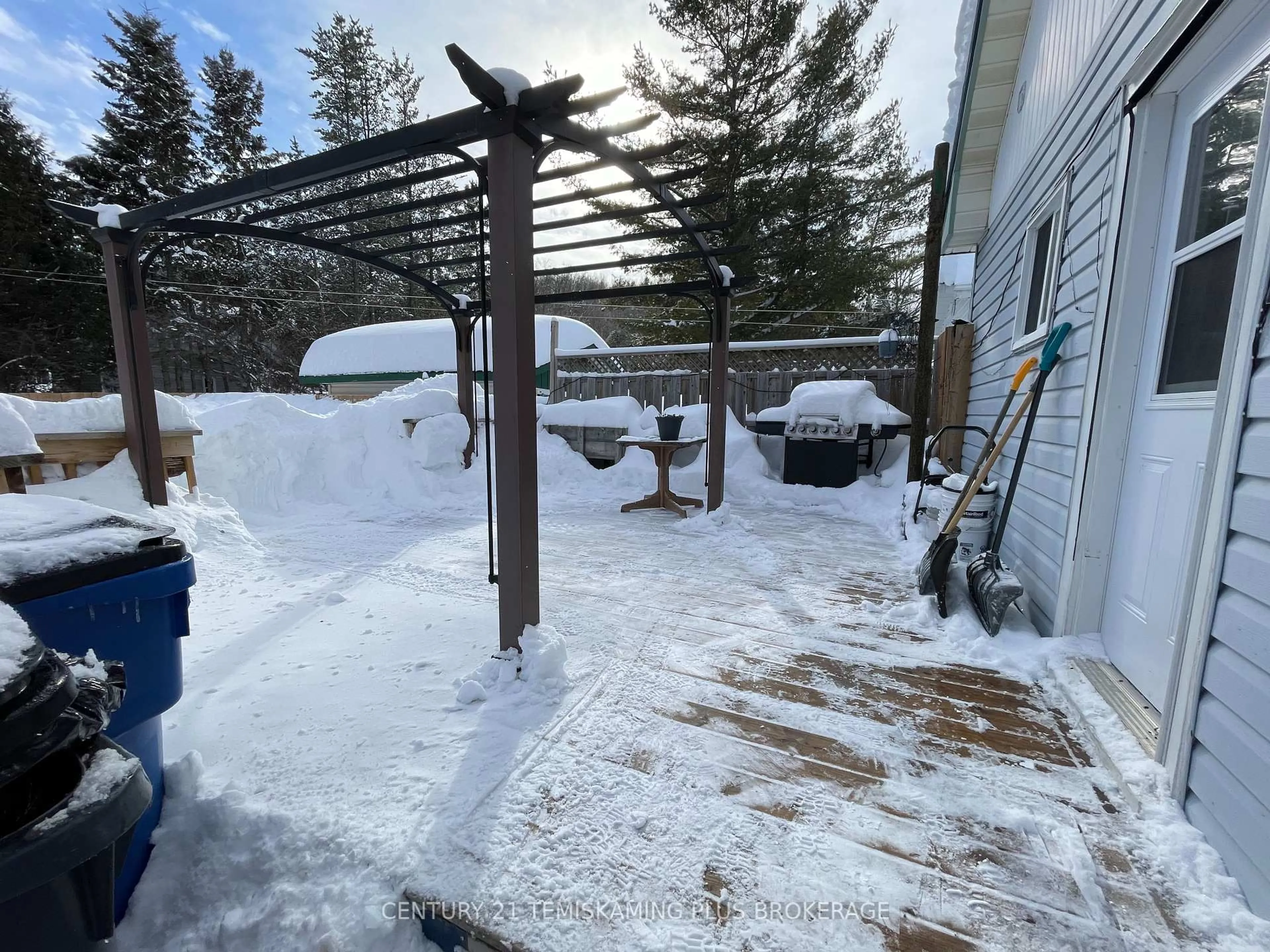 Unknown for 402 Farah Ave, Temiskaming Shores Ontario P0J 1P0