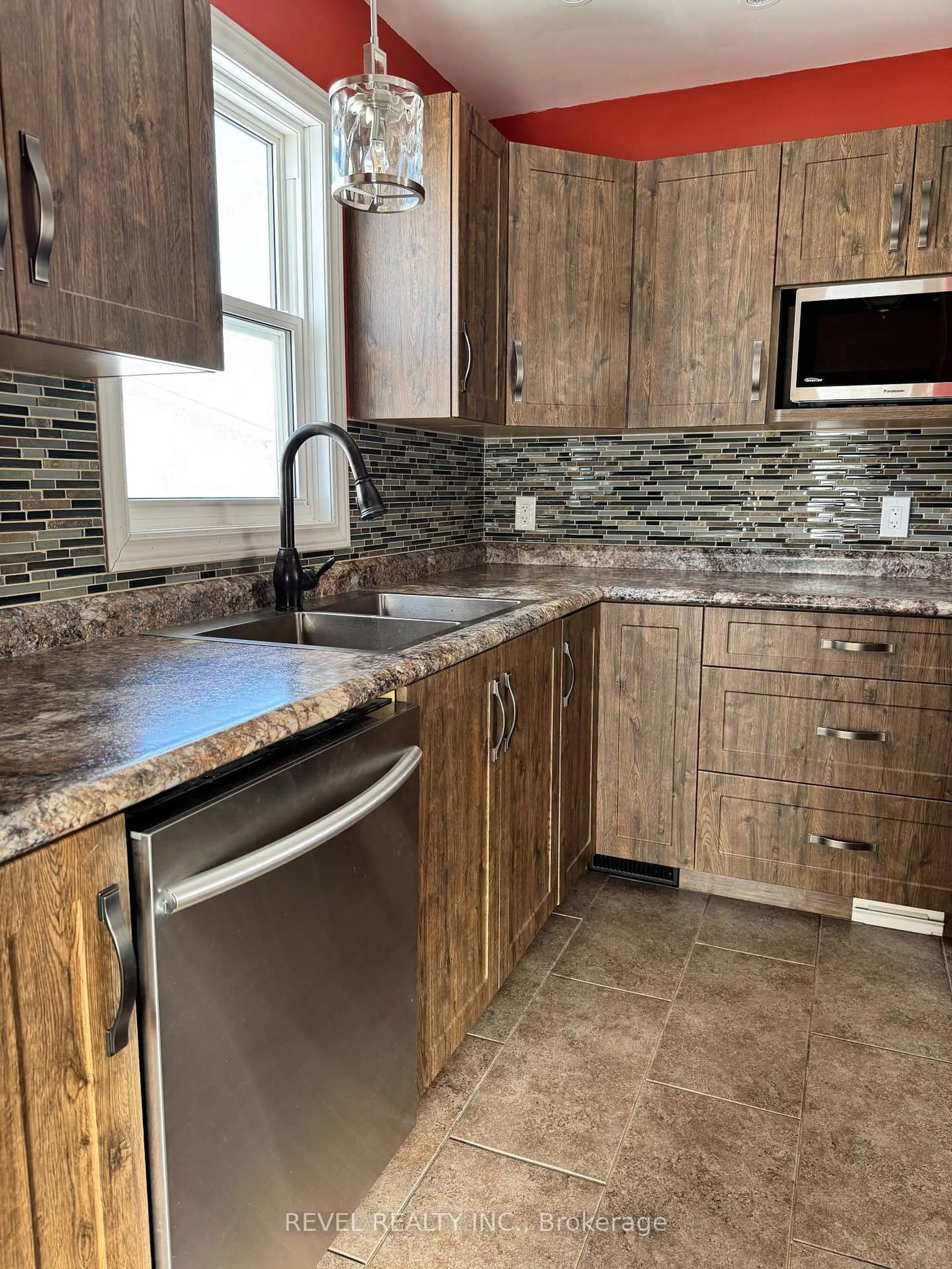 Unknown for 52 Dome Ave, Timmins Ontario P0N 1H0