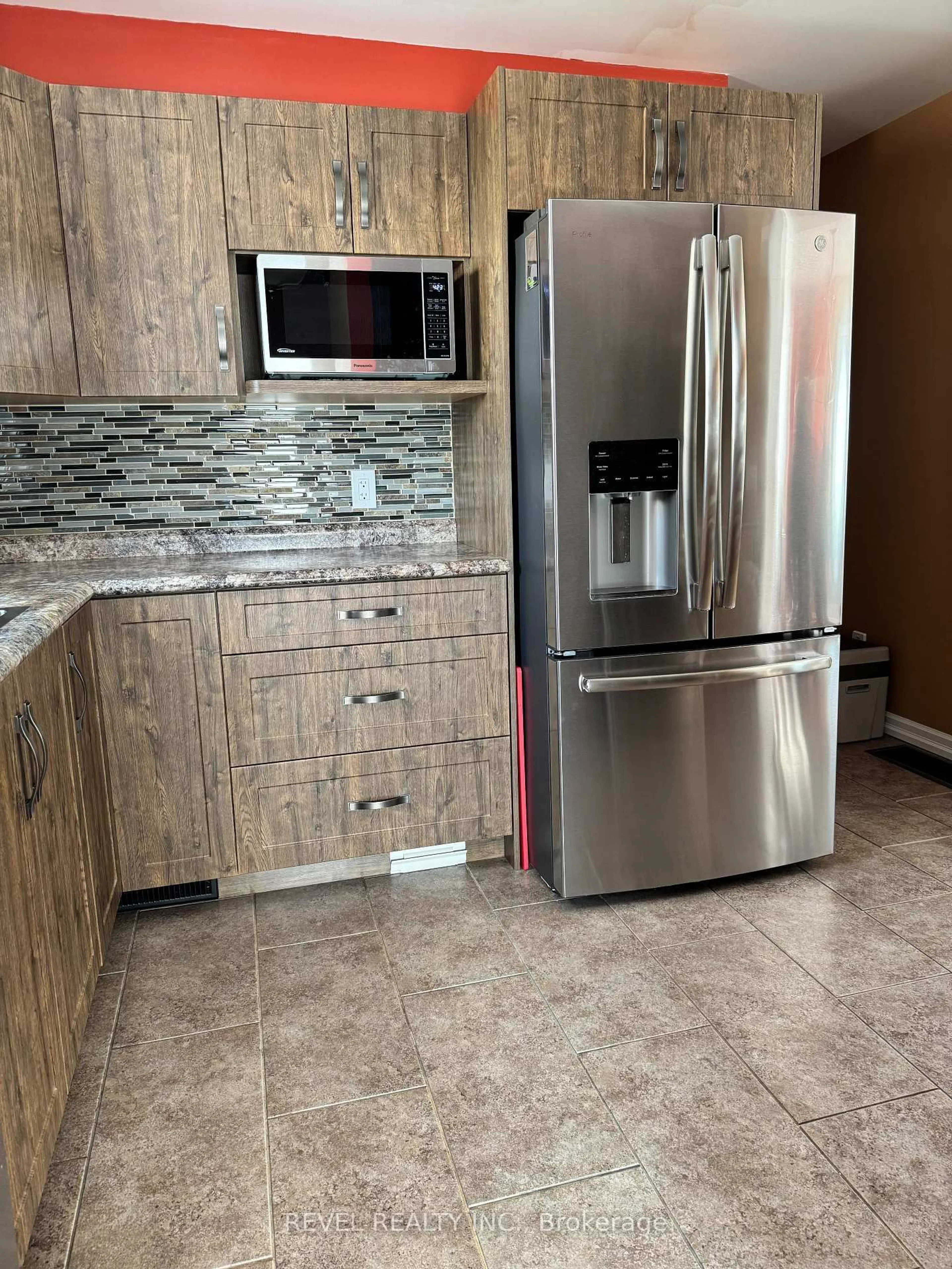 Unknown for 52 Dome Ave, Timmins Ontario P0N 1H0