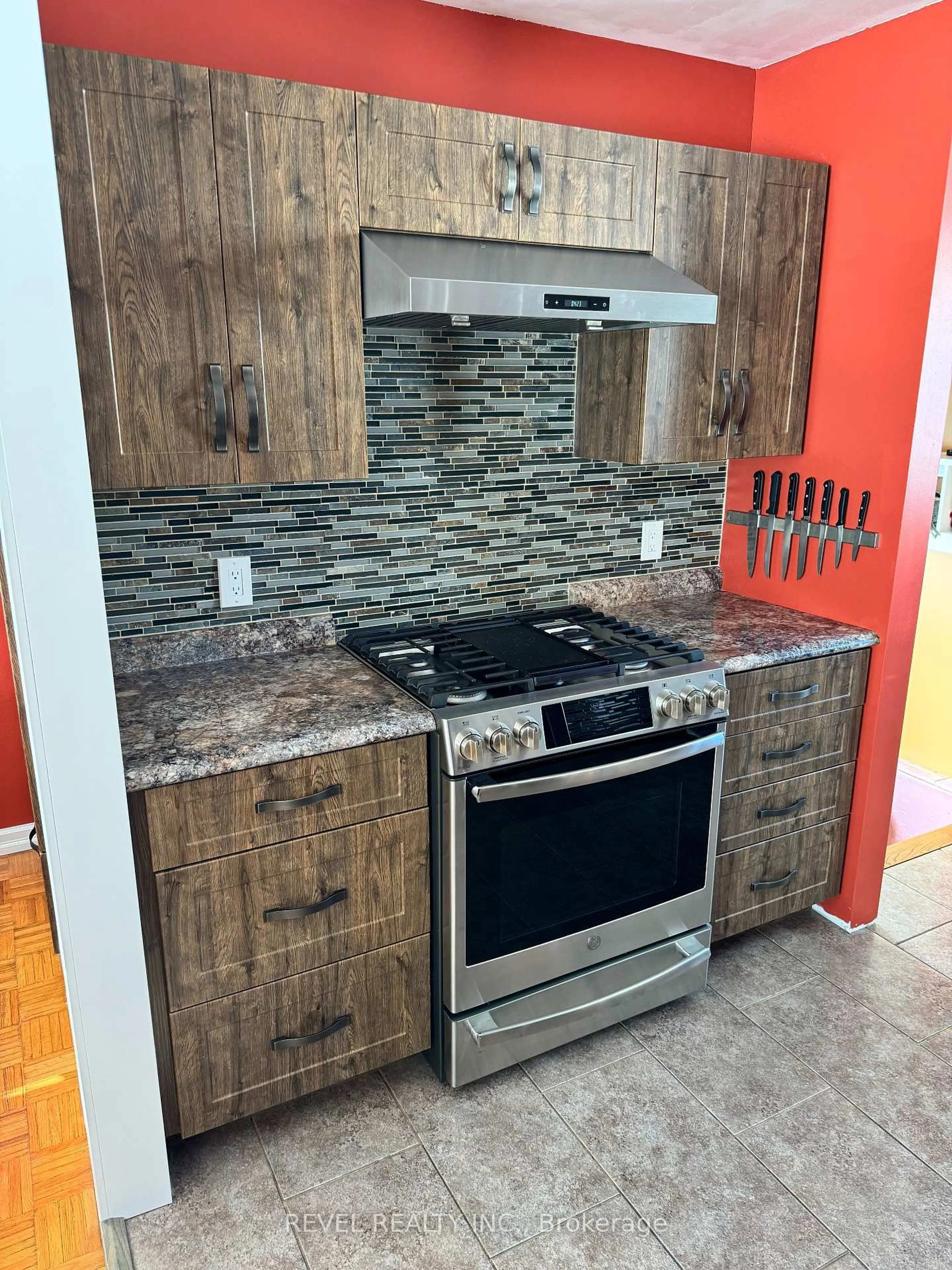 Unknown for 52 Dome Ave, Timmins Ontario P0N 1H0