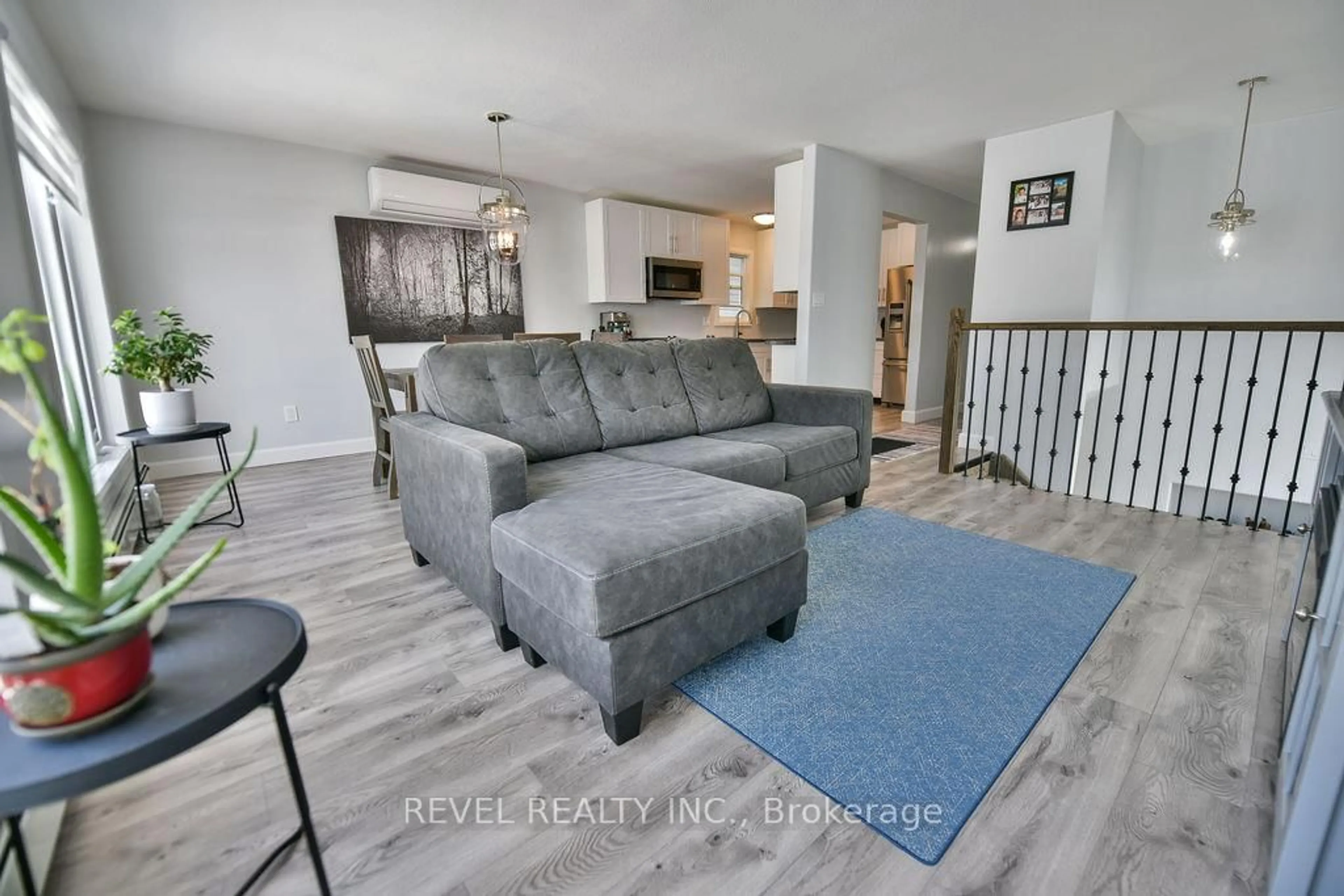 Living room with furniture, unknown for 1301 Lozanne Cres, Timmins Ontario P4P 1E7