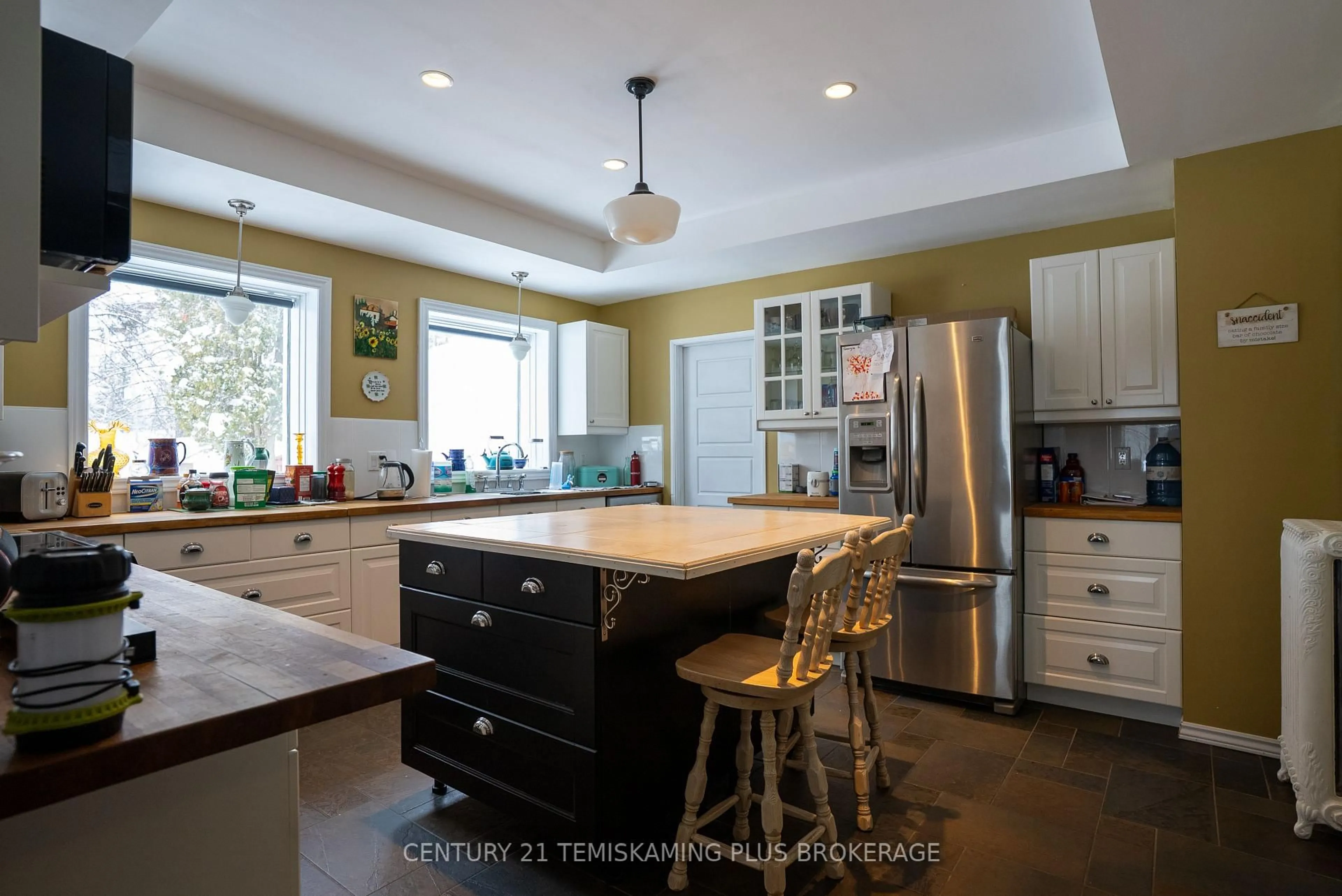 Open concept kitchen, ceramic/tile floor for 78 Mary St, Temiskaming Shores Ontario P0J 1P0