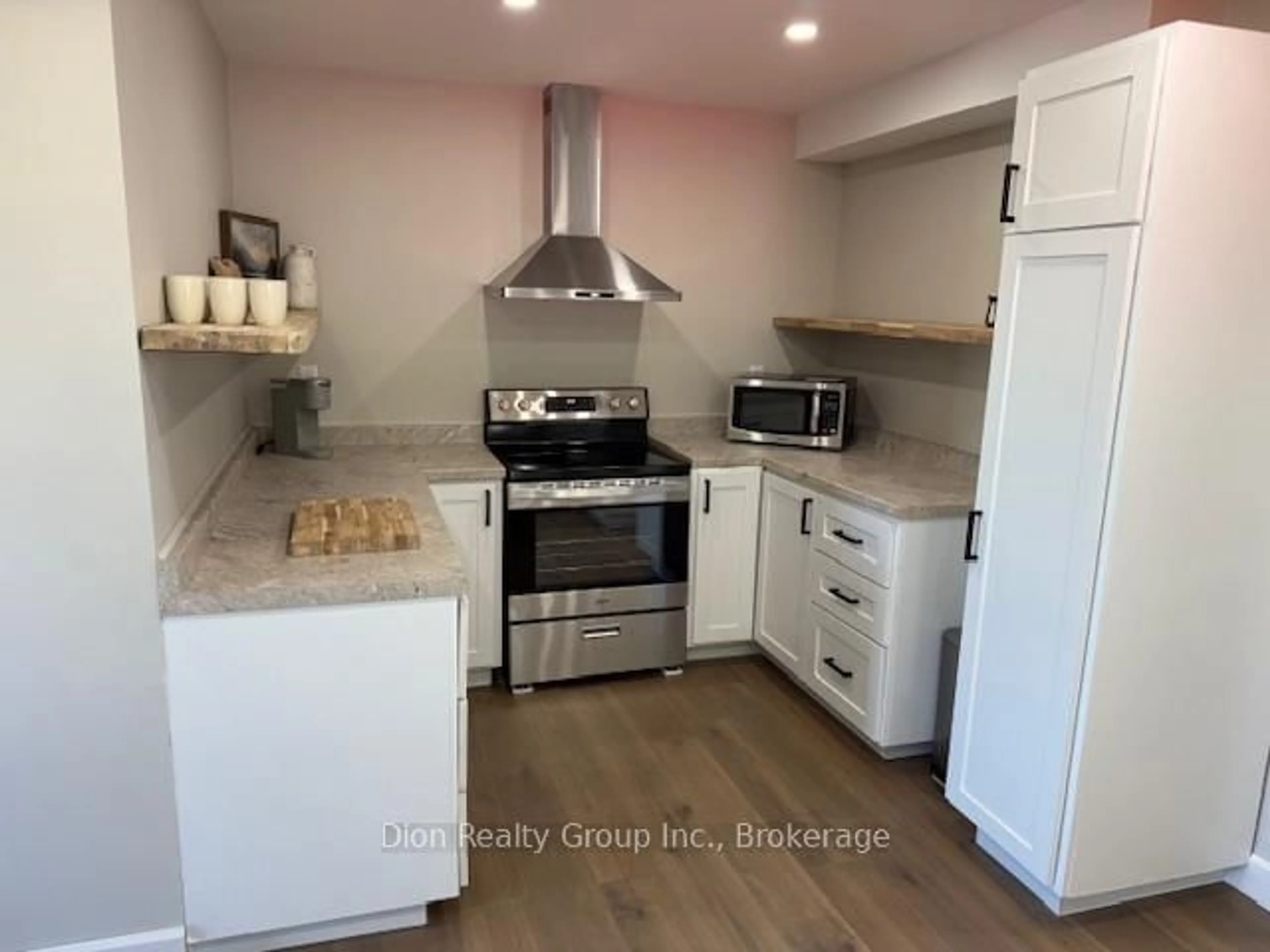 Standard kitchen, unknown for 76 Commissioner St, Kirkland Lake Ontario P0K 1L0