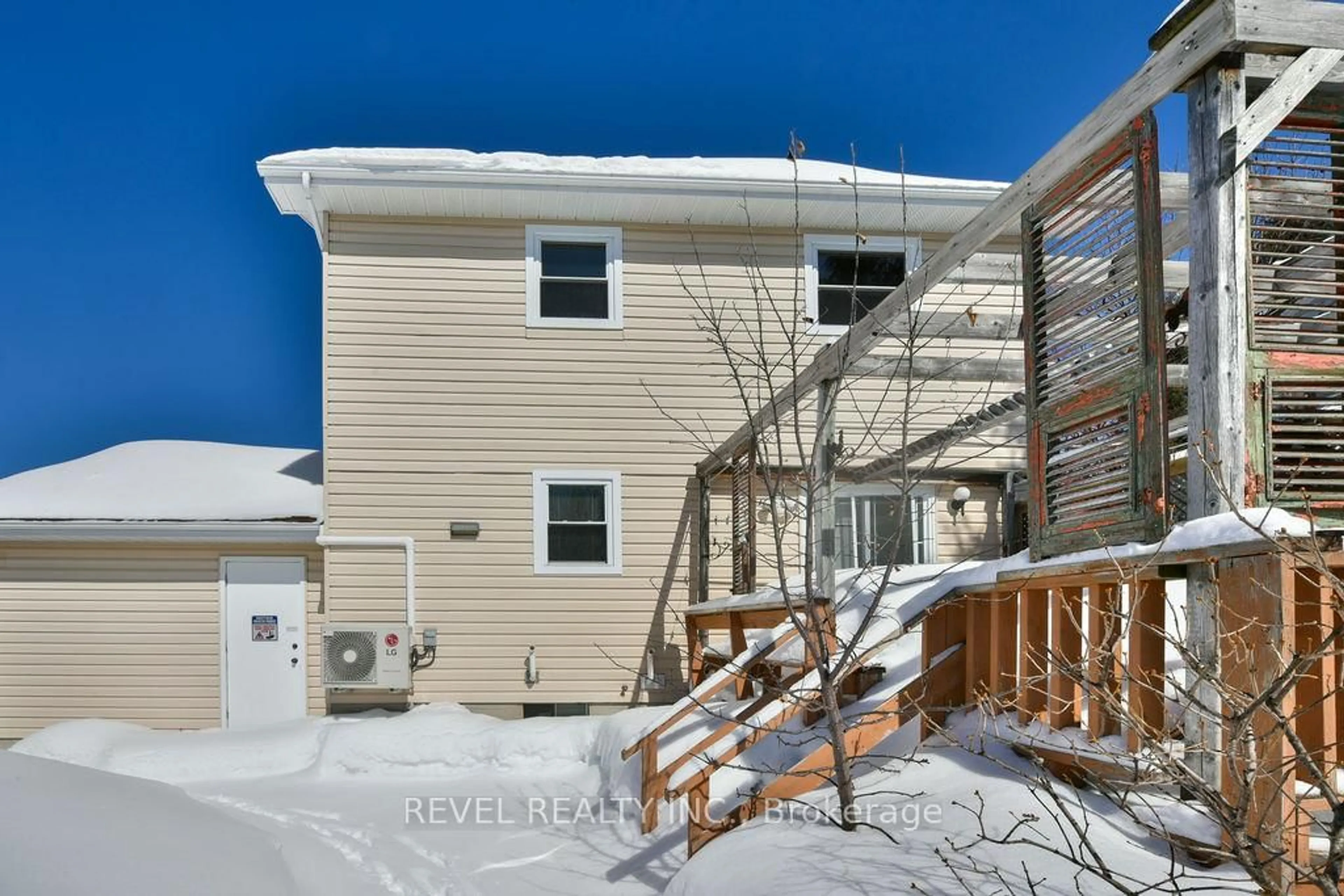 Unknown for 901 Reg Pope Blvd, Timmins Ontario P4N 8K9