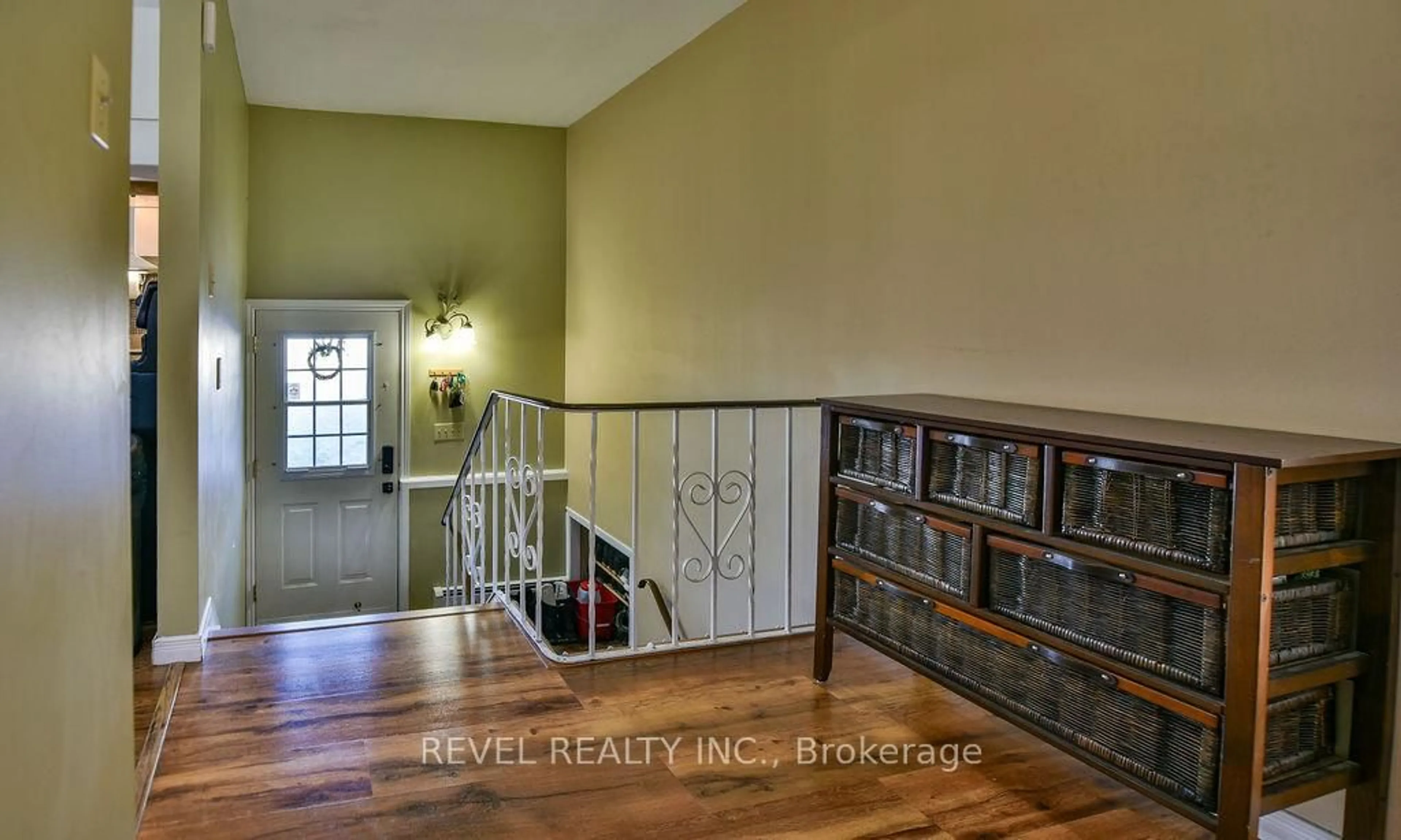 Unknown for 98 Shirley St, Timmins Ontario P4R 1B9