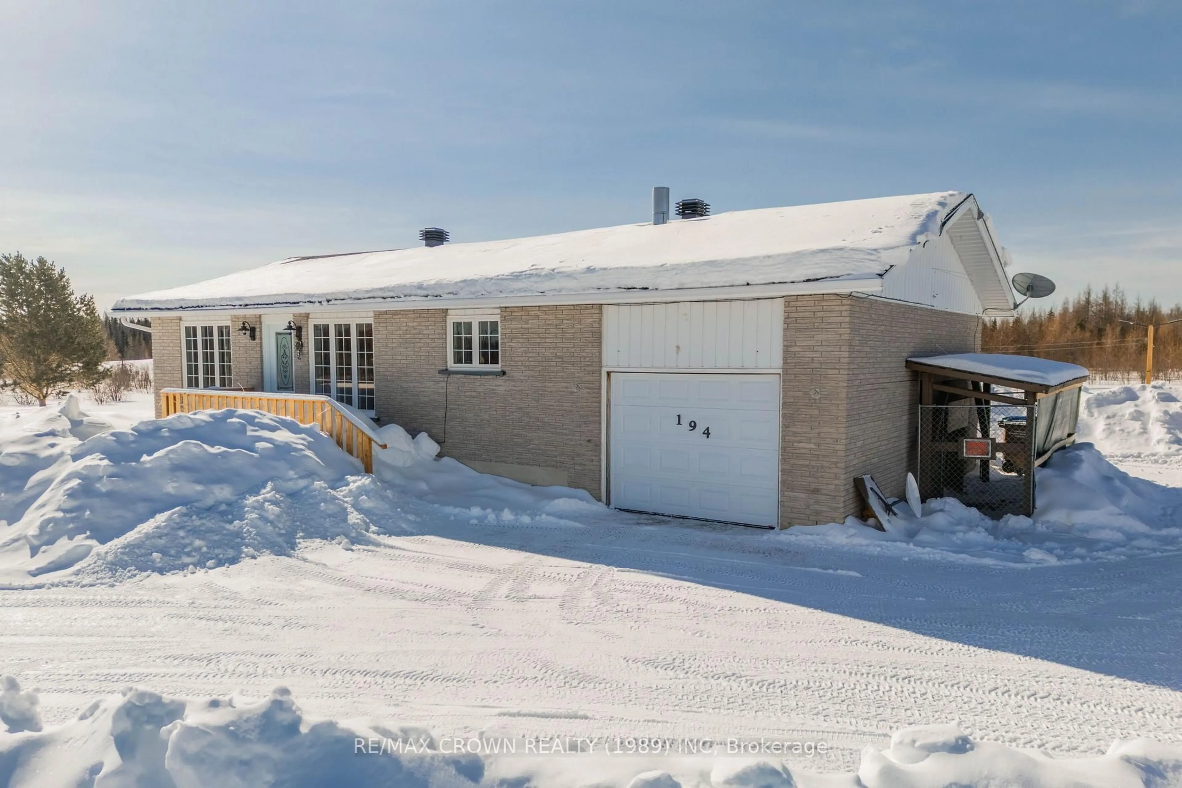 Unknown for 194 Highway 11 #Fauquier, Kapuskasing Ontario P0L 1G0