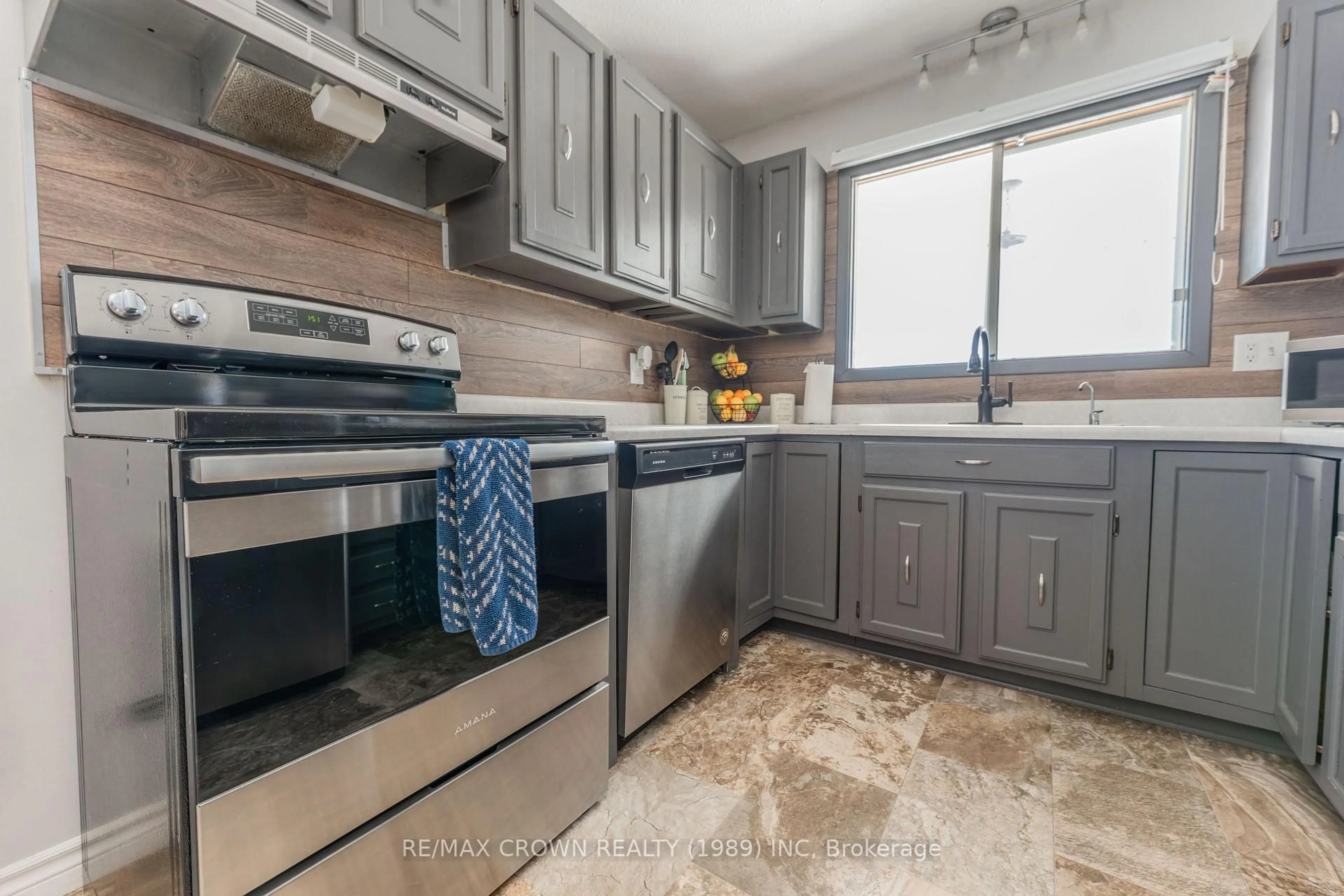 Unknown for 18 Cartier Ave, Kapuskasing Ontario P5N 2J6