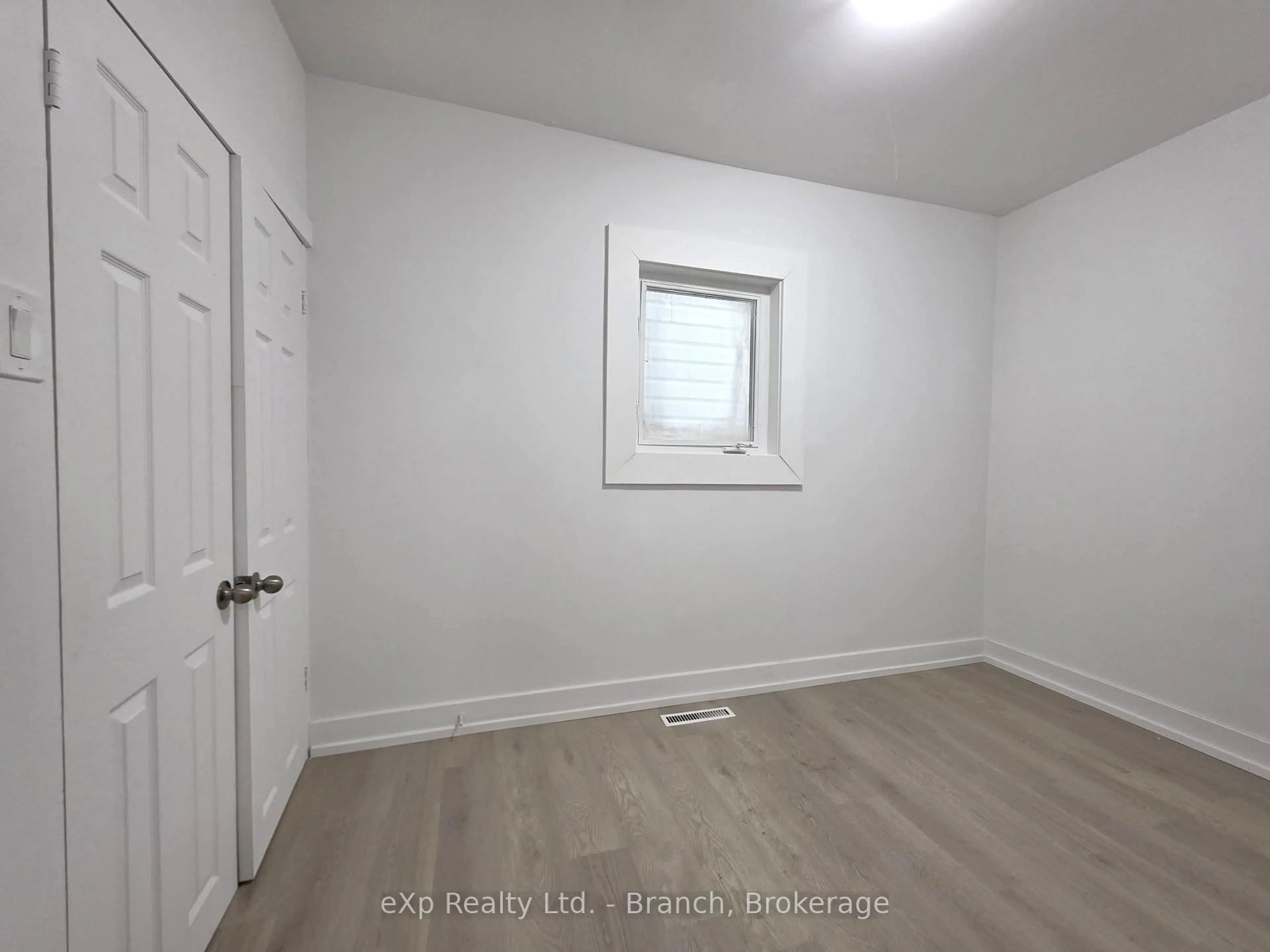 A pic of a room for 85 Father Costello Dr, Timmins Ontario P0N 1G0