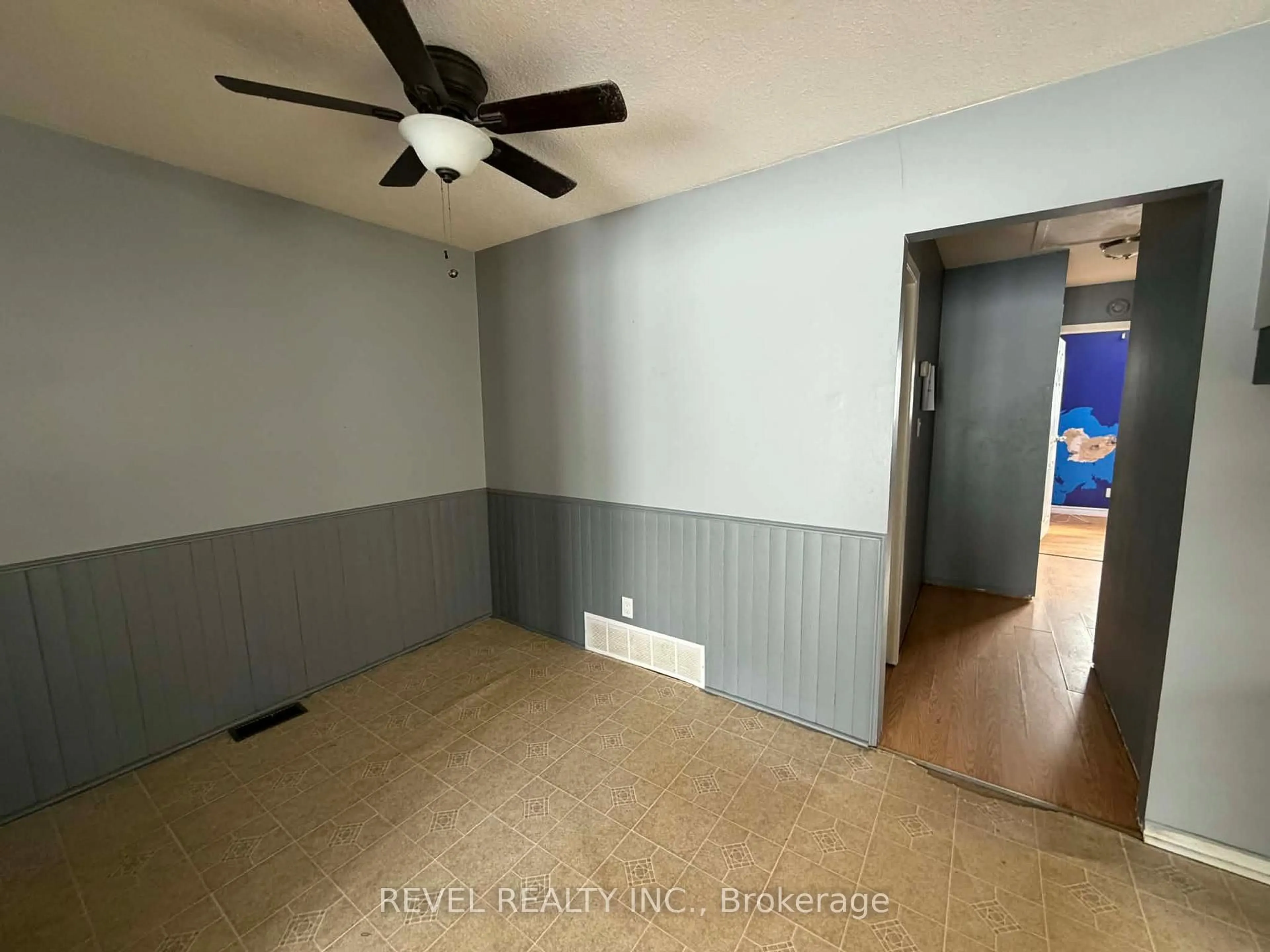 A pic of a room for 489 Couture Ave, Timmins Ontario P4P 1A5