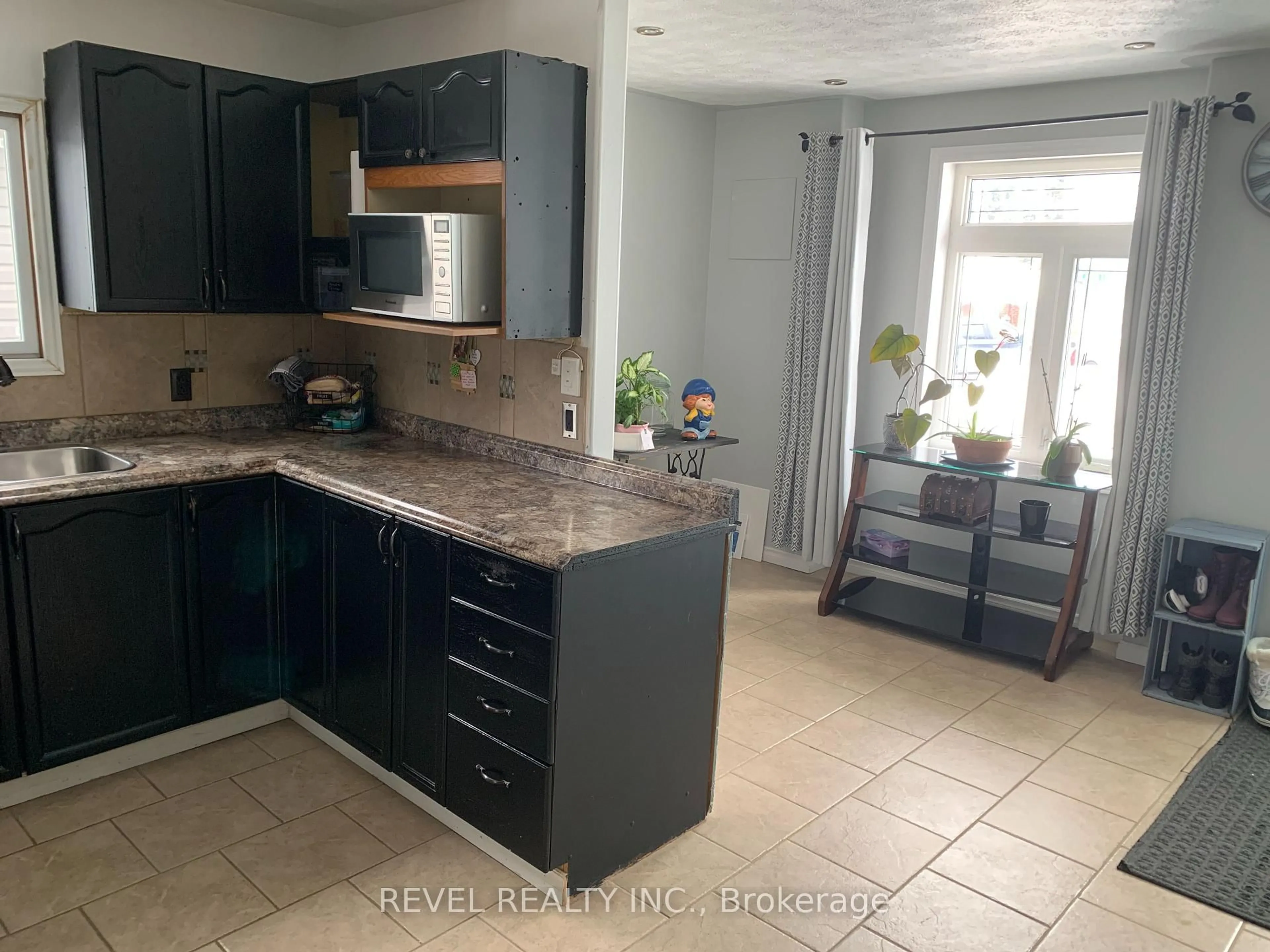 Unknown for 218 Polaris Rd, Timmins Ontario P4N 4L4