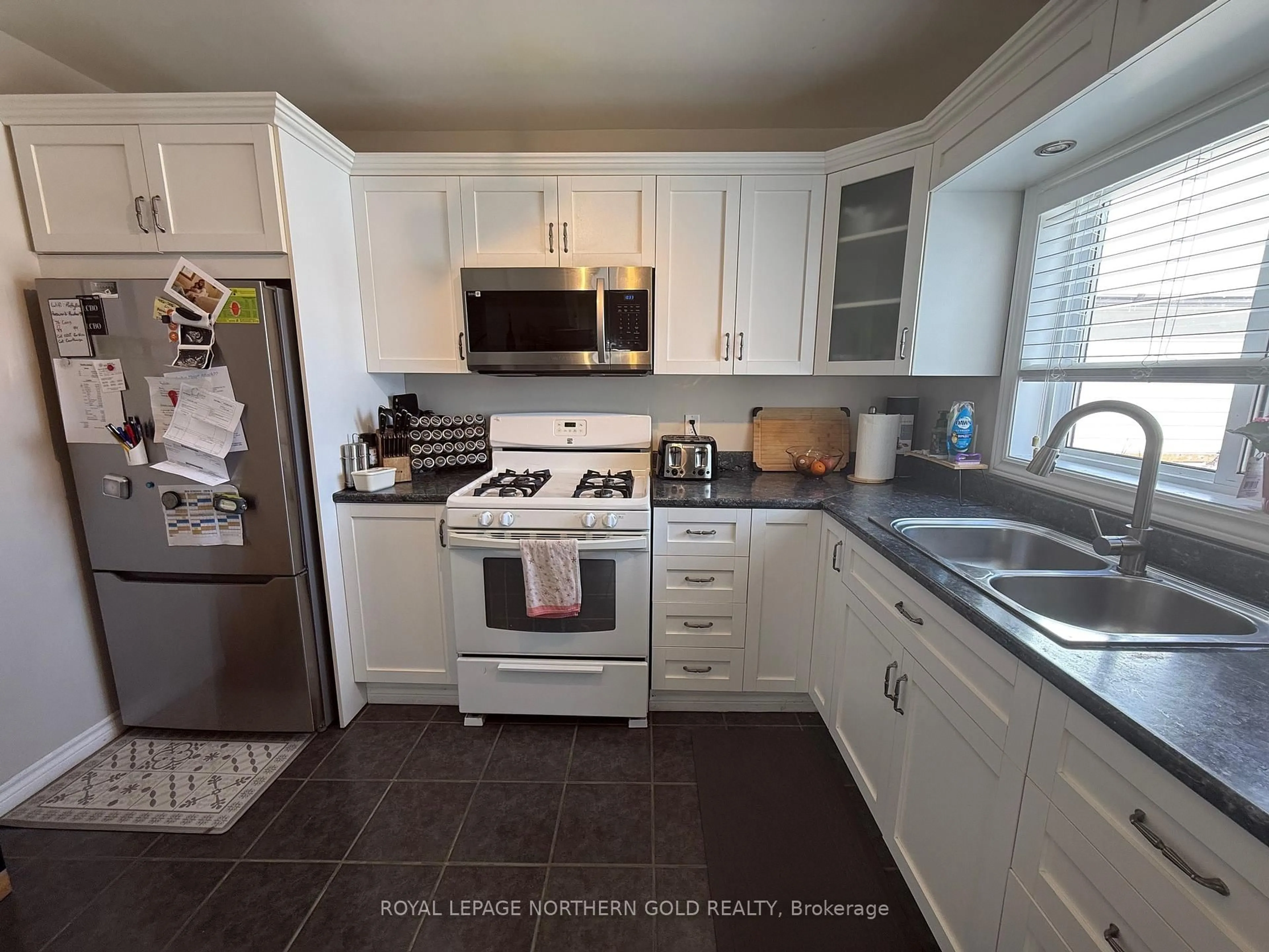 Standard kitchen, ceramic/tile floor for 38 Comfort St, Kirkland Lake Ontario P2N 3B2