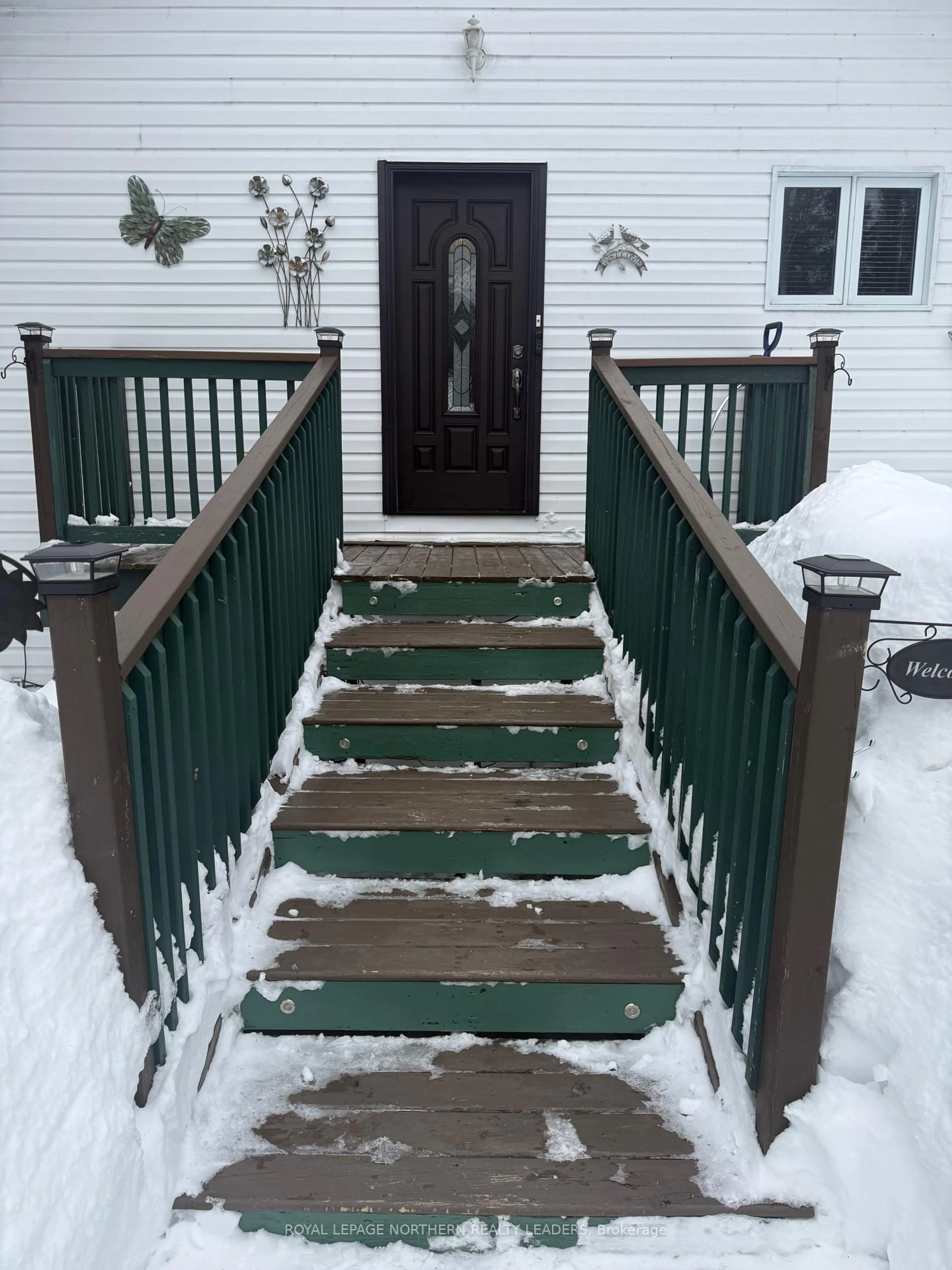 Stairs for 1143 Douglas Rd, Iroquois Falls Ontario P0K 1G0