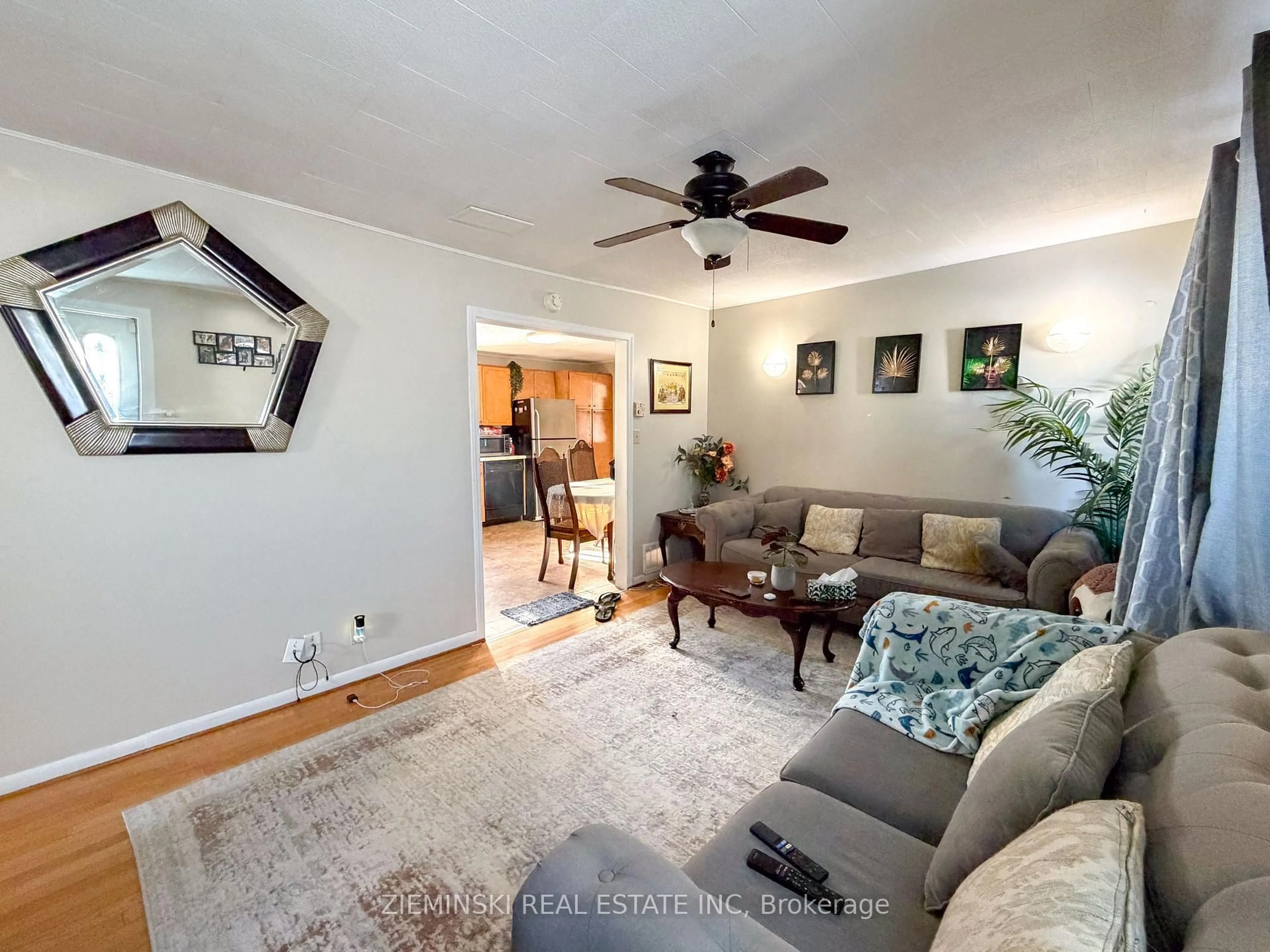 Living room with furniture, unknown for 963 Victoria Rd, Iroquois Falls Ontario P0K 1E0