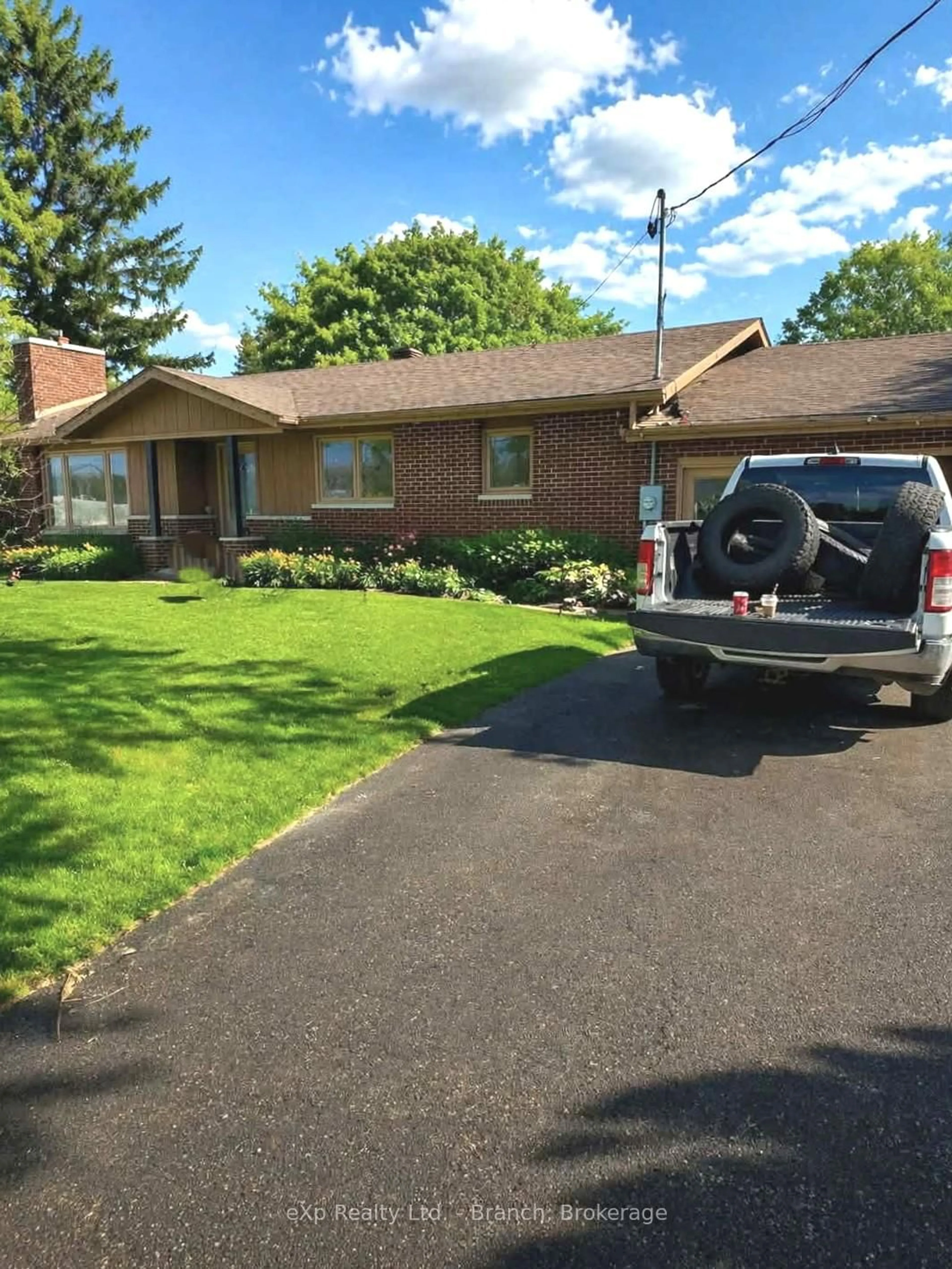 Unknown for 18 Main St, Armstrong Ontario P0J 1S0