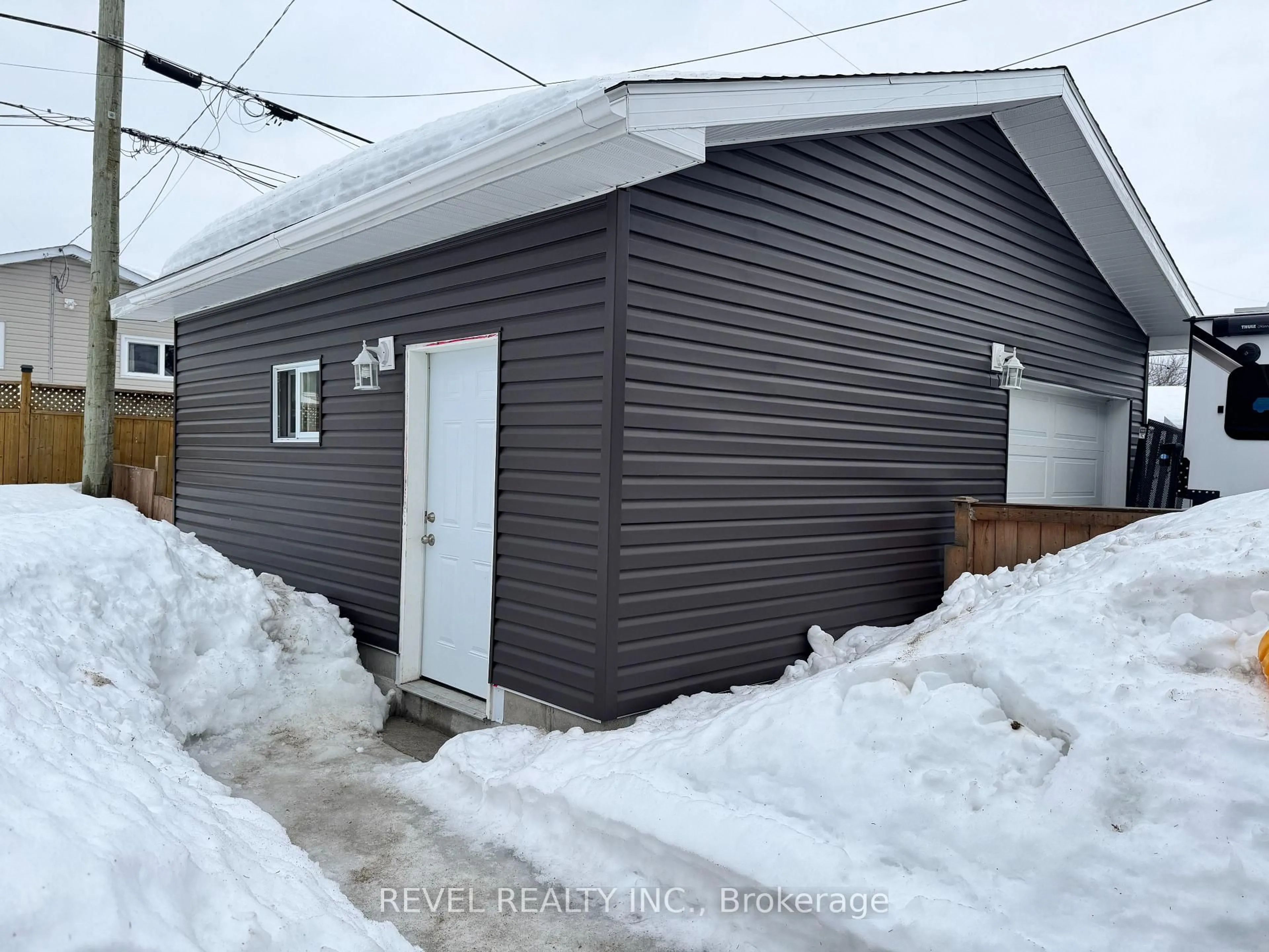 Unknown for 714 Eyre Blvd, Timmins Ontario P4N 4Z4