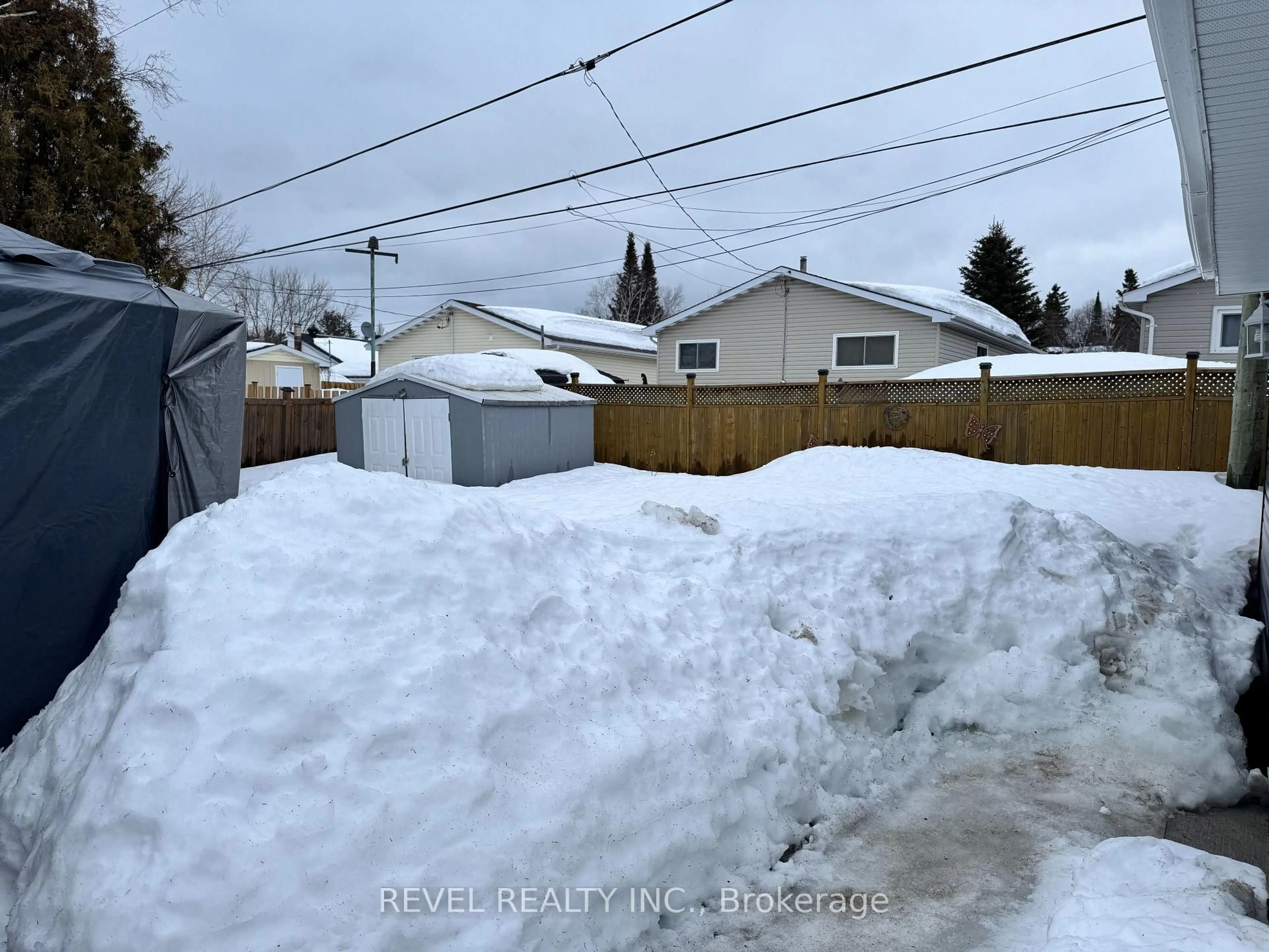 Unknown for 714 Eyre Blvd, Timmins Ontario P4N 4Z4