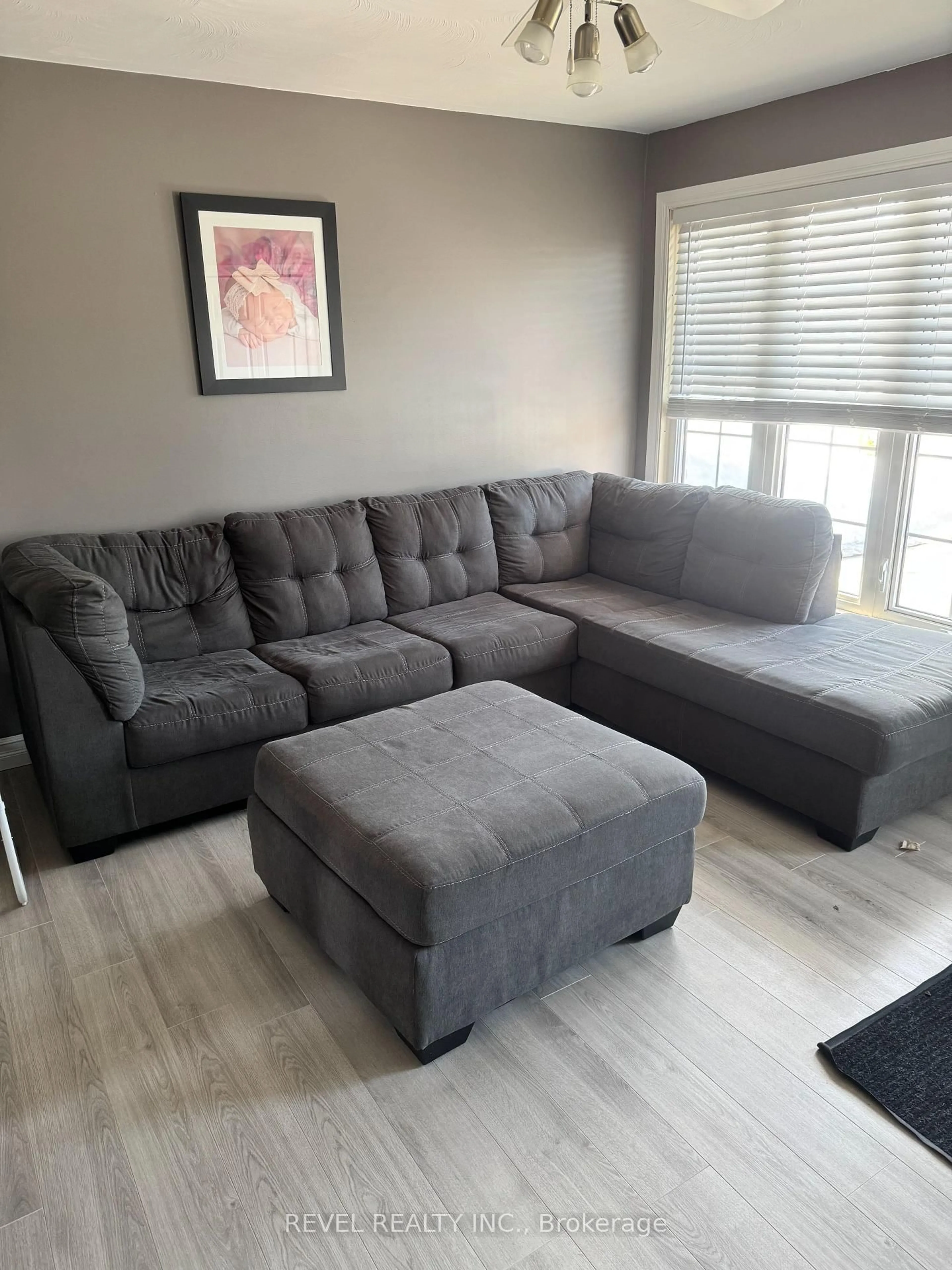 Living room with furniture, unknown for 86 Hudson Cres, Timmins Ontario P4N 7R2