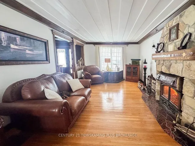 781 Dawson Point Rd, Timiskaming 3