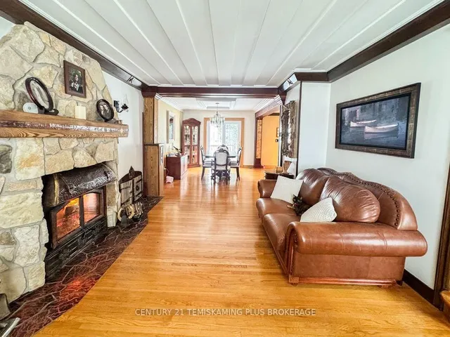781 Dawson Point Rd, Timiskaming 4