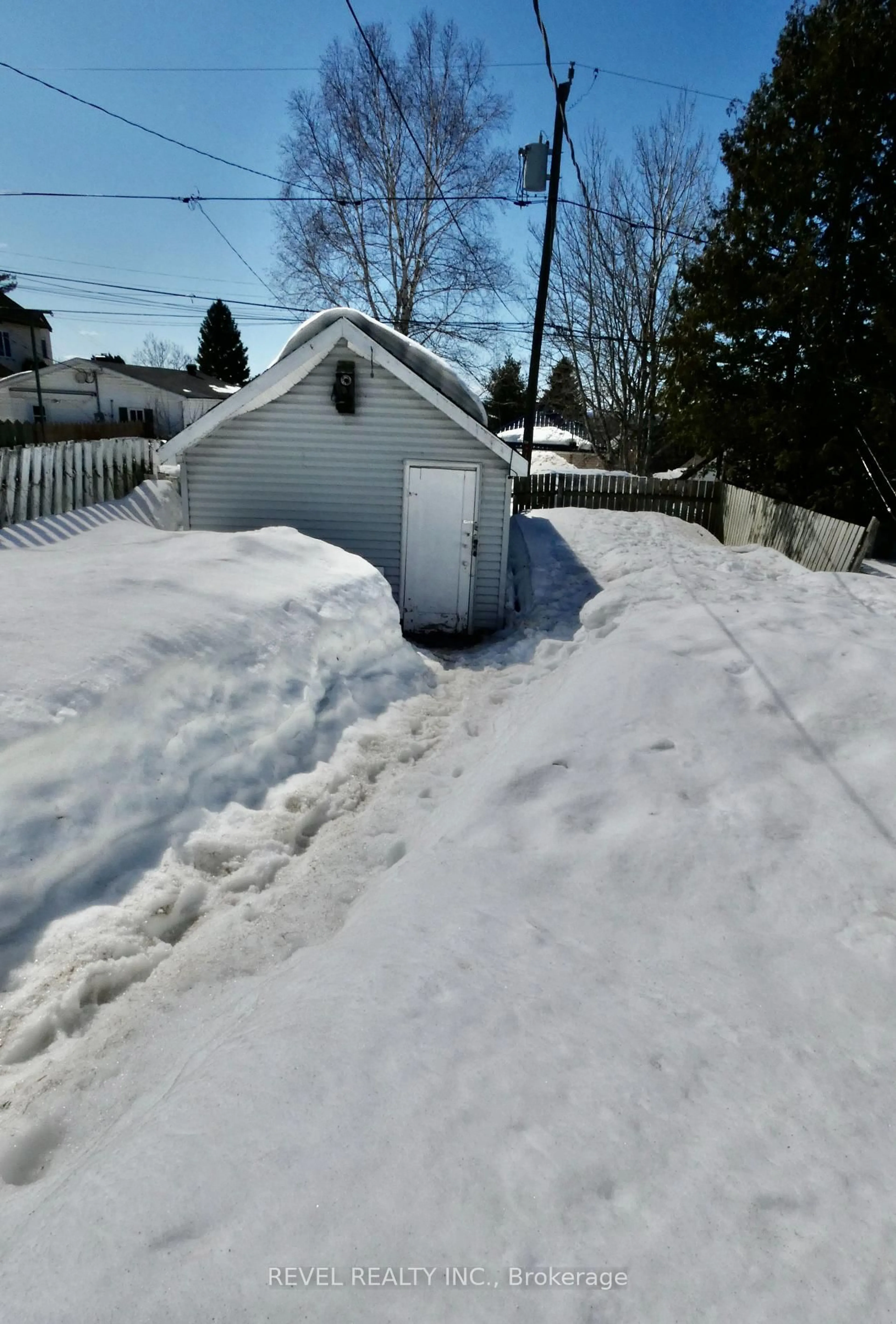 Shed for 219 Cherry St, Timmins Ontario P4N 6W3