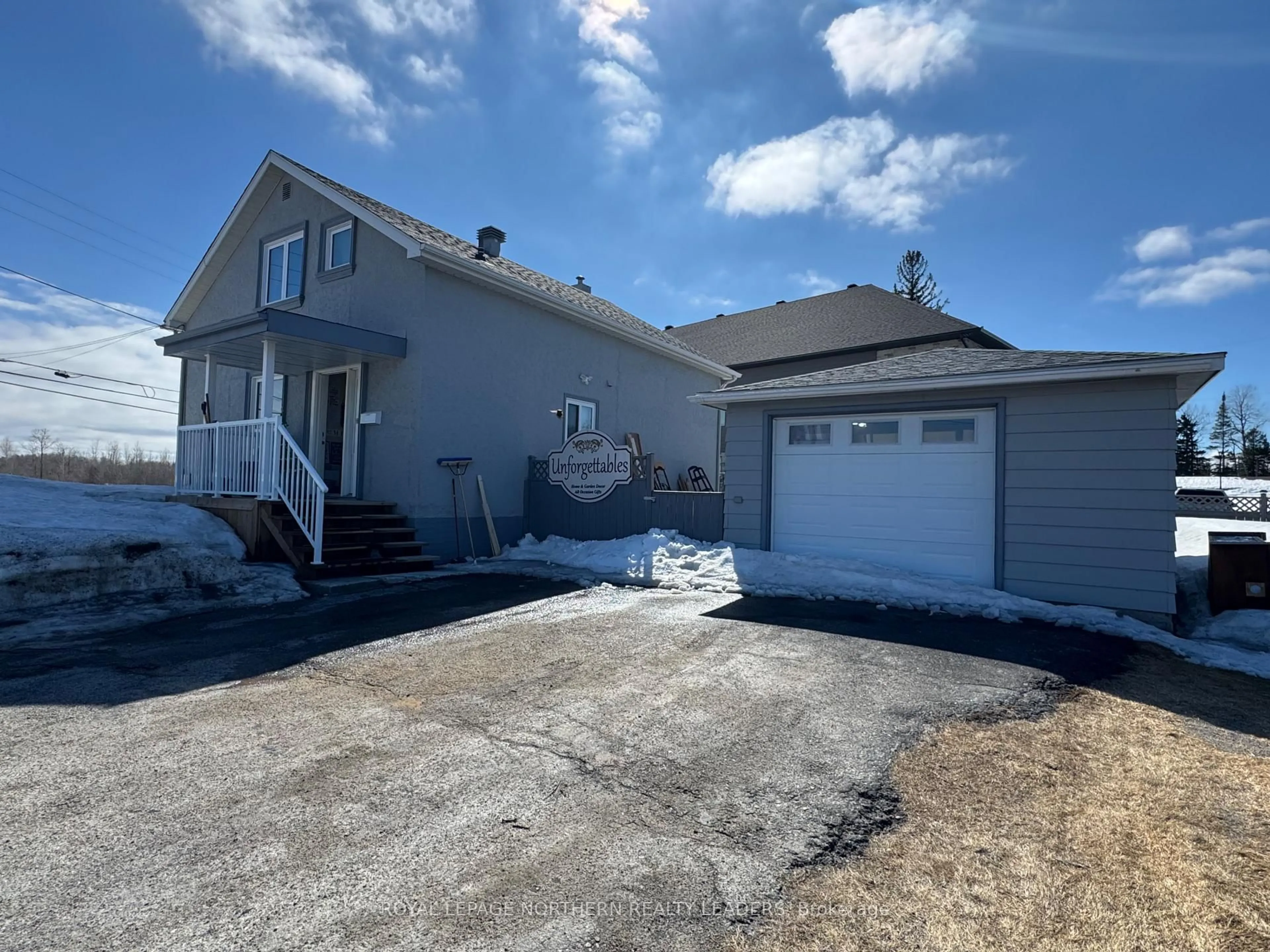 Unknown for 864 Riverside Dr, Timmins Ontario P4N 3W2