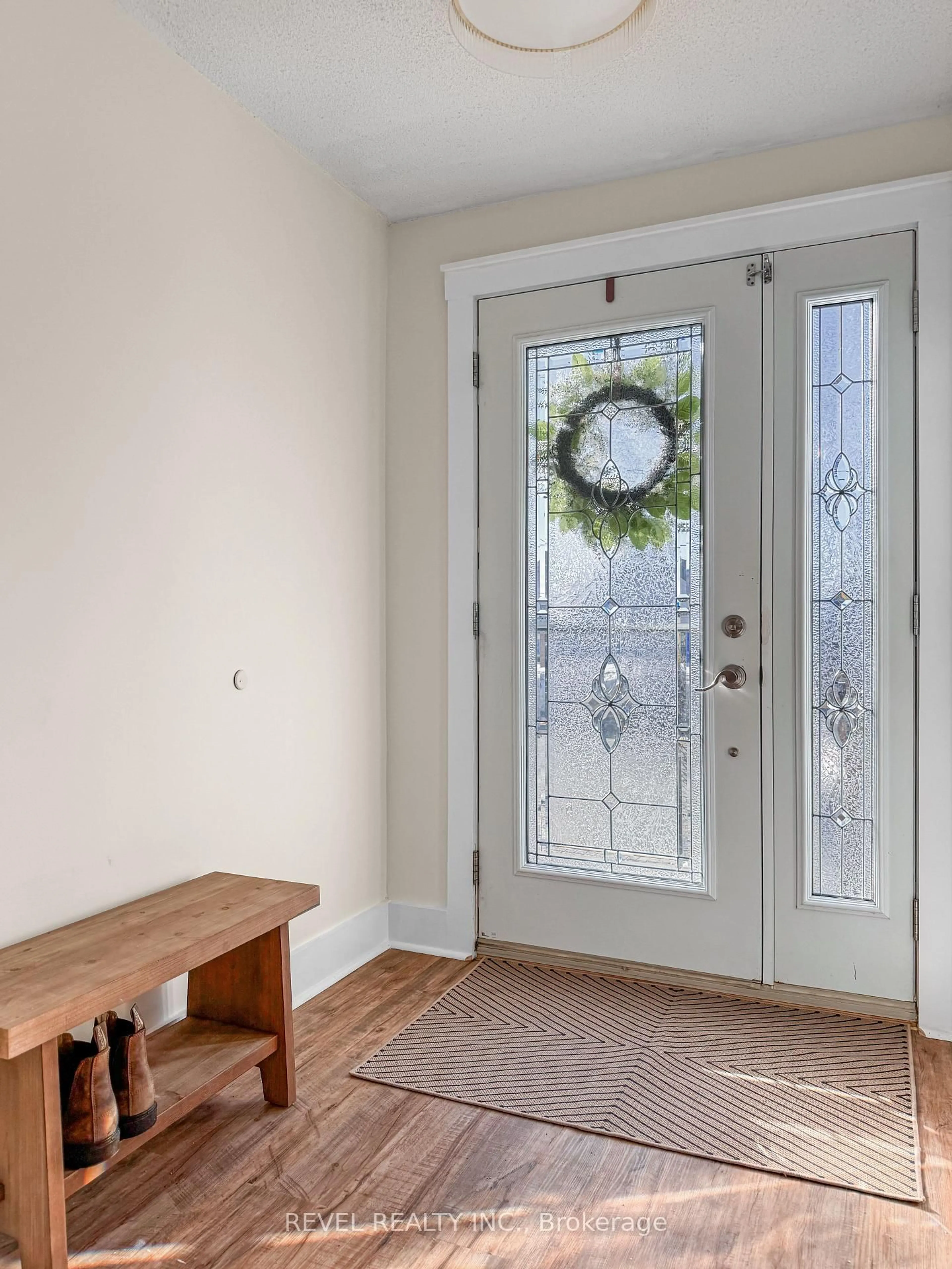 Indoor entryway for 288 Toke St, Timmins Ontario P4N 6V5