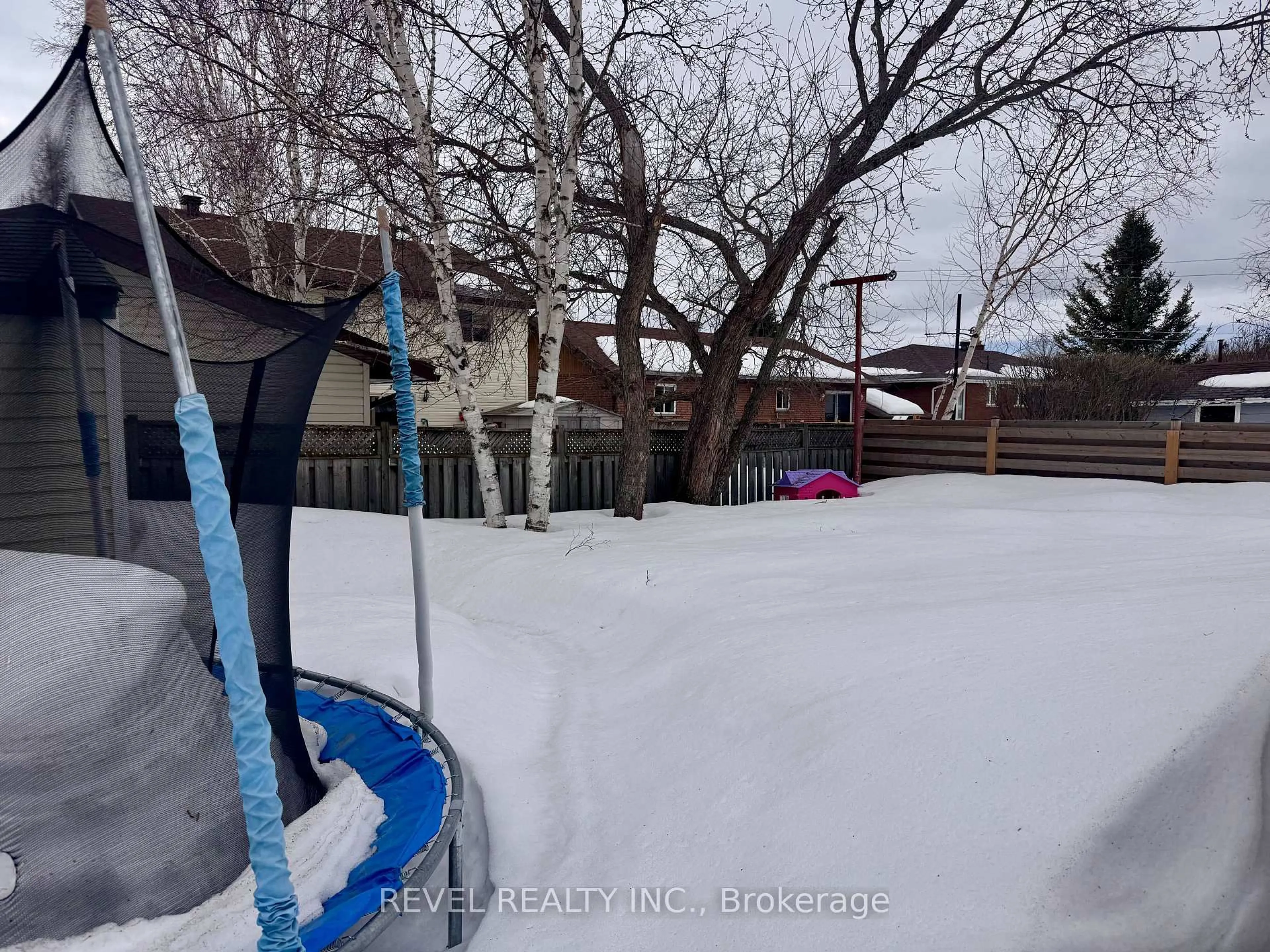 A pic from outside/outdoor area/front of a property/back of a property/a pic from drone, unknown for 1203 Ferguson Rd, Timmins Ontario P0N 1H0