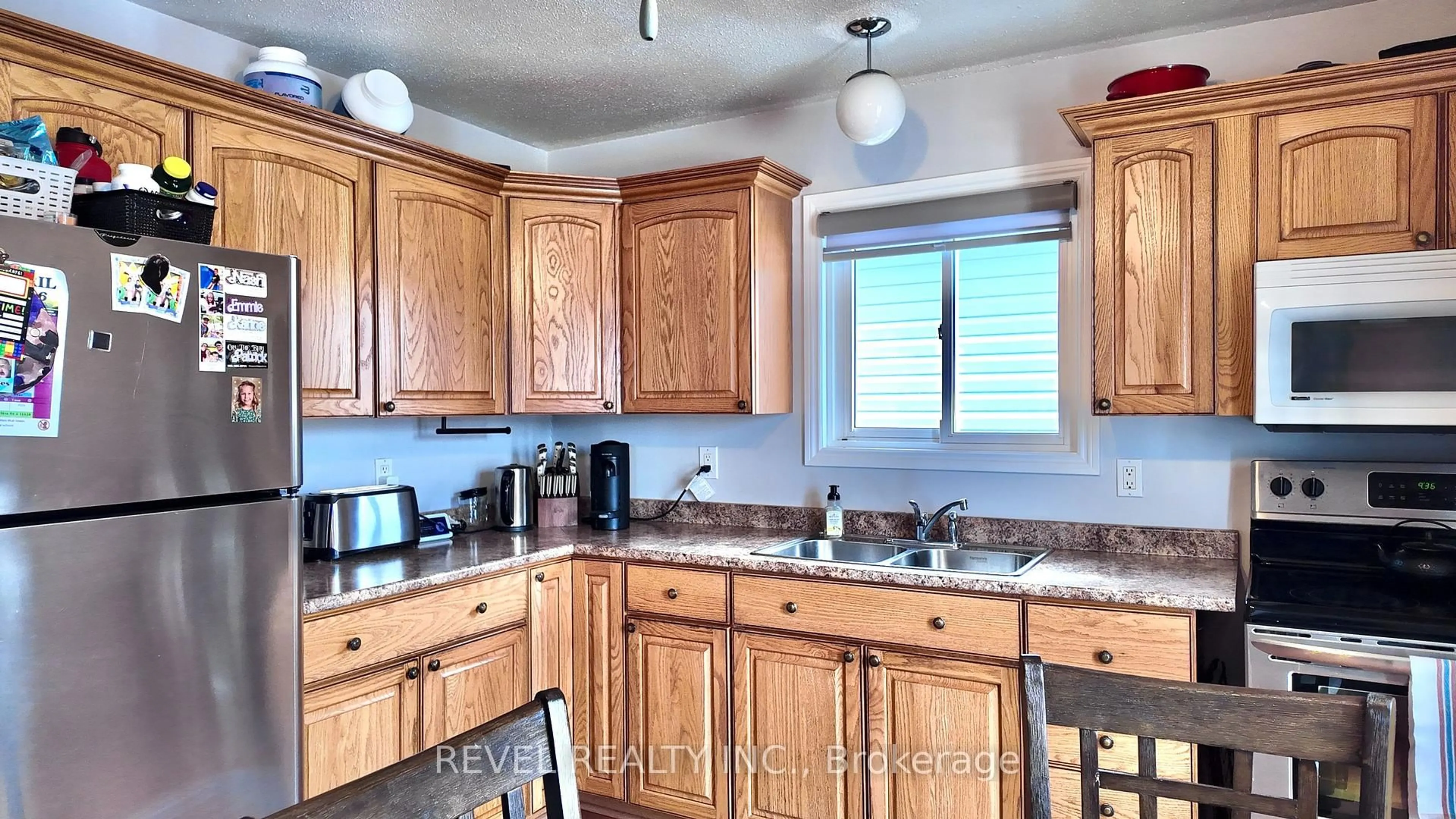 Standard kitchen, ceramic/tile floor for 1353 Gatineau Blvd, Timmins Ontario P4R 1E4