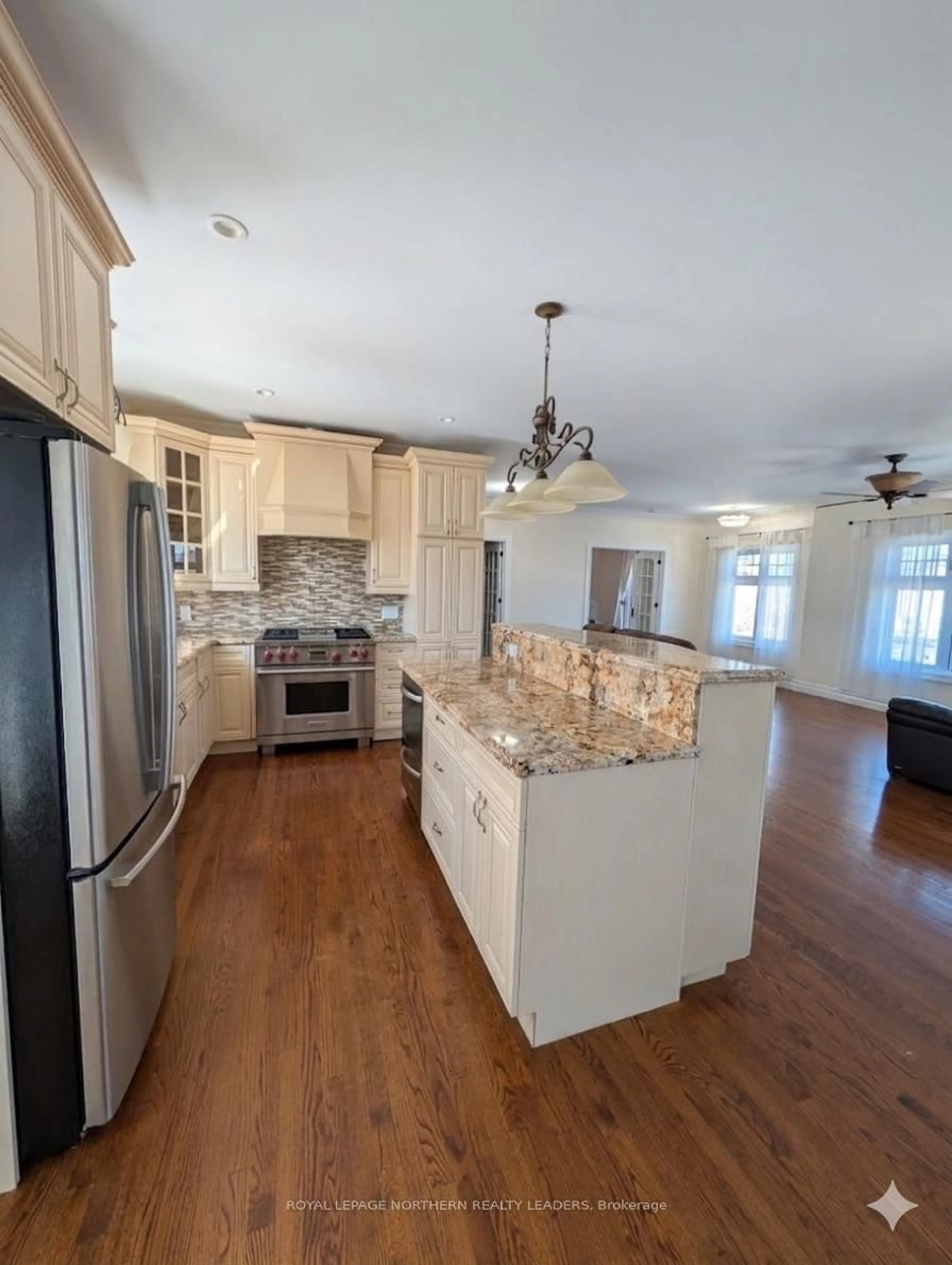 Open concept kitchen, unknown for 417 James Ave, Timmins Ontario P4N 5T1