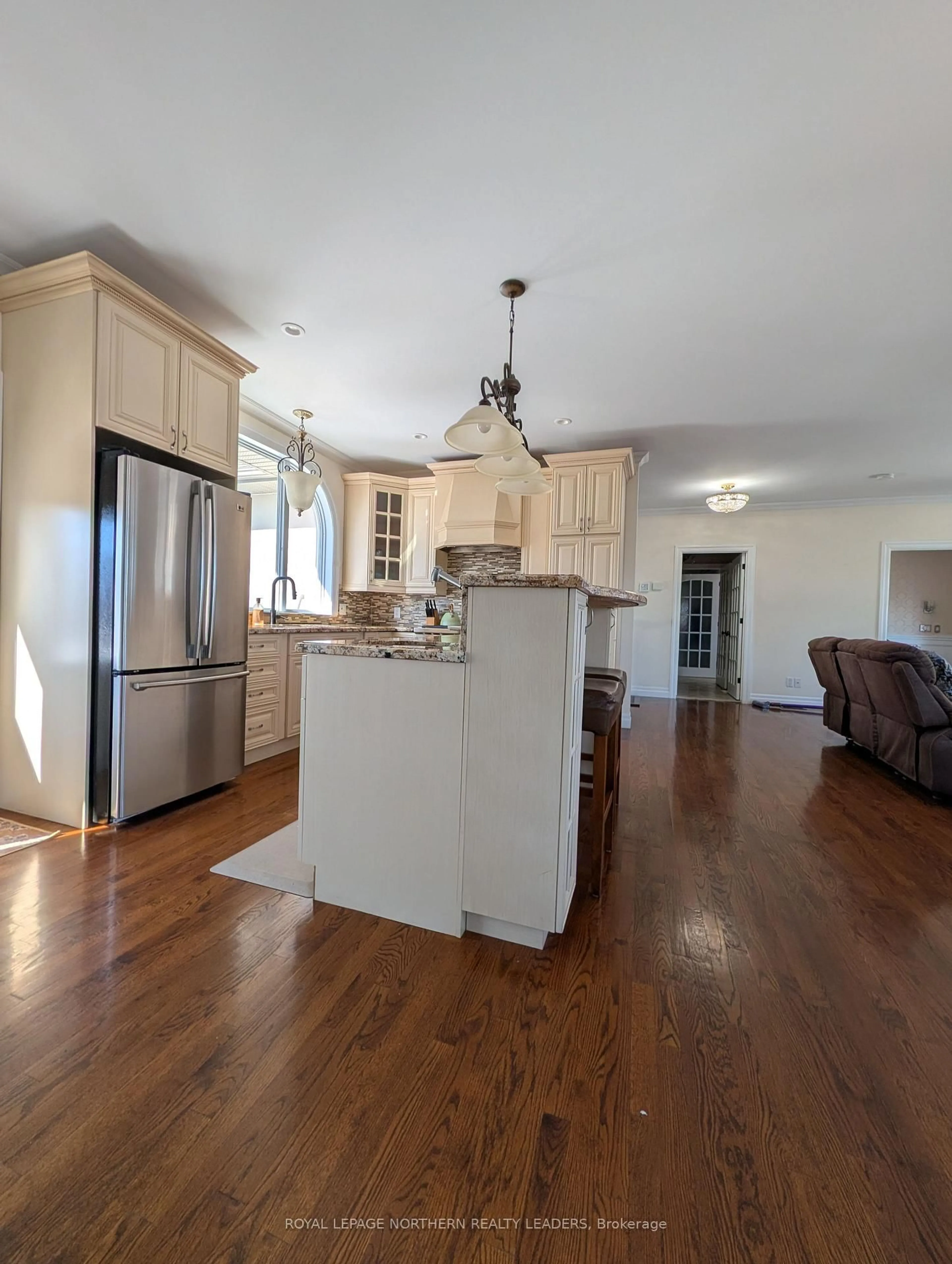Open concept kitchen, unknown for 417 James Ave, Timmins Ontario P4N 5T1