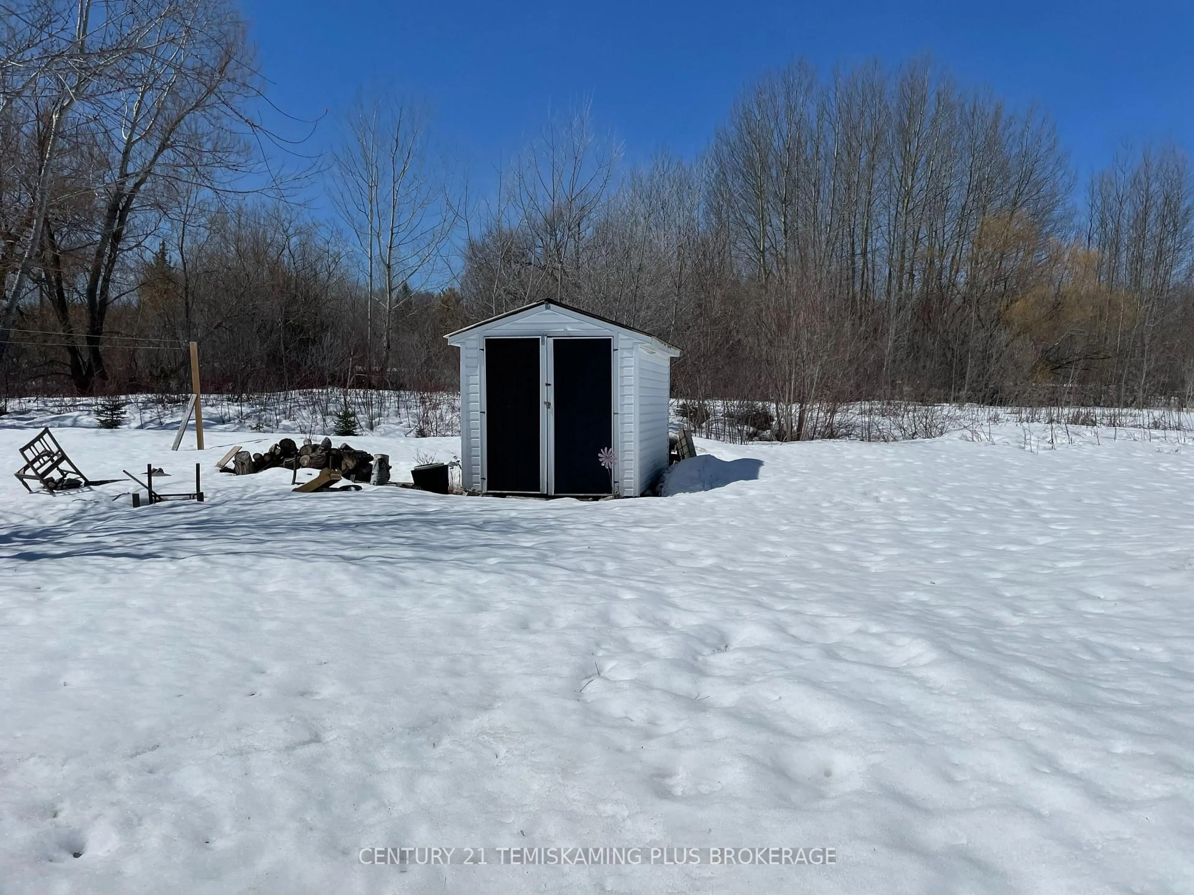 Shed for 144 Rorke Ave, Temiskaming Shores Ontario P0J 1K0