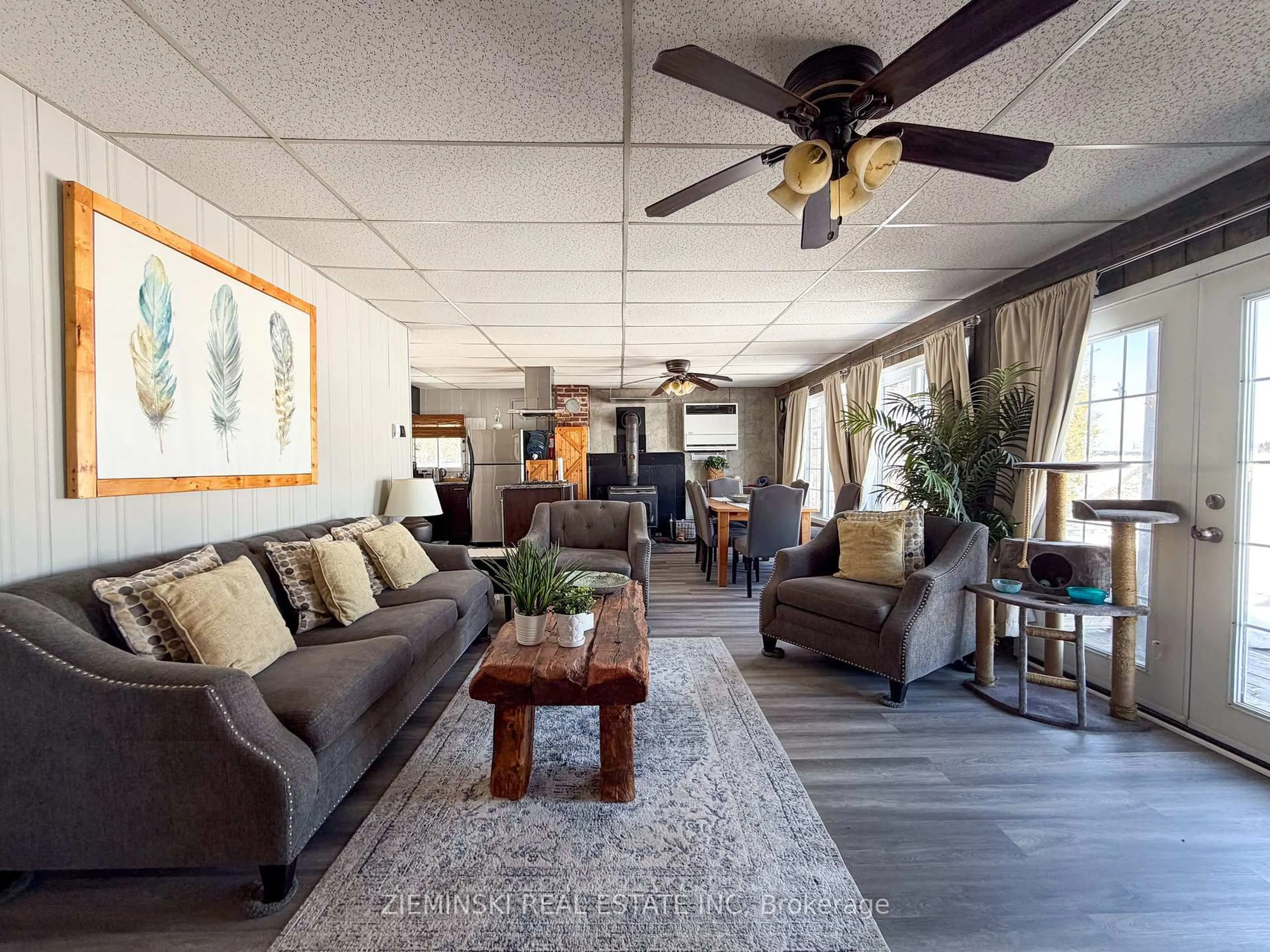 Living room with furniture, unknown for 520 West Sesekinika Rd, Kirkland Lake Ontario P0K 1T0