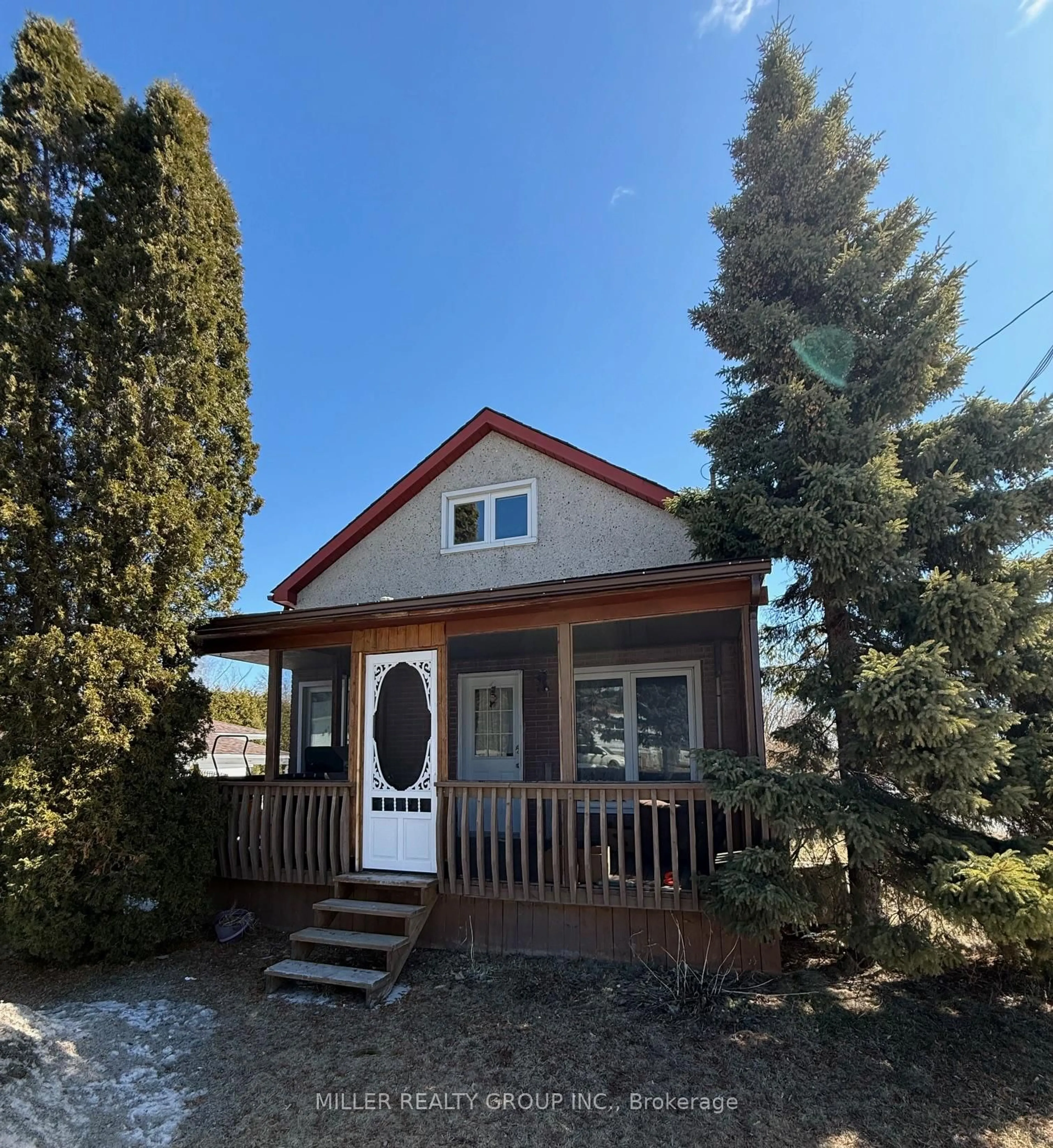 Home with vinyl exterior material, street for 175 Georgina Ave, Temiskaming Shores Ontario P0J 1K0