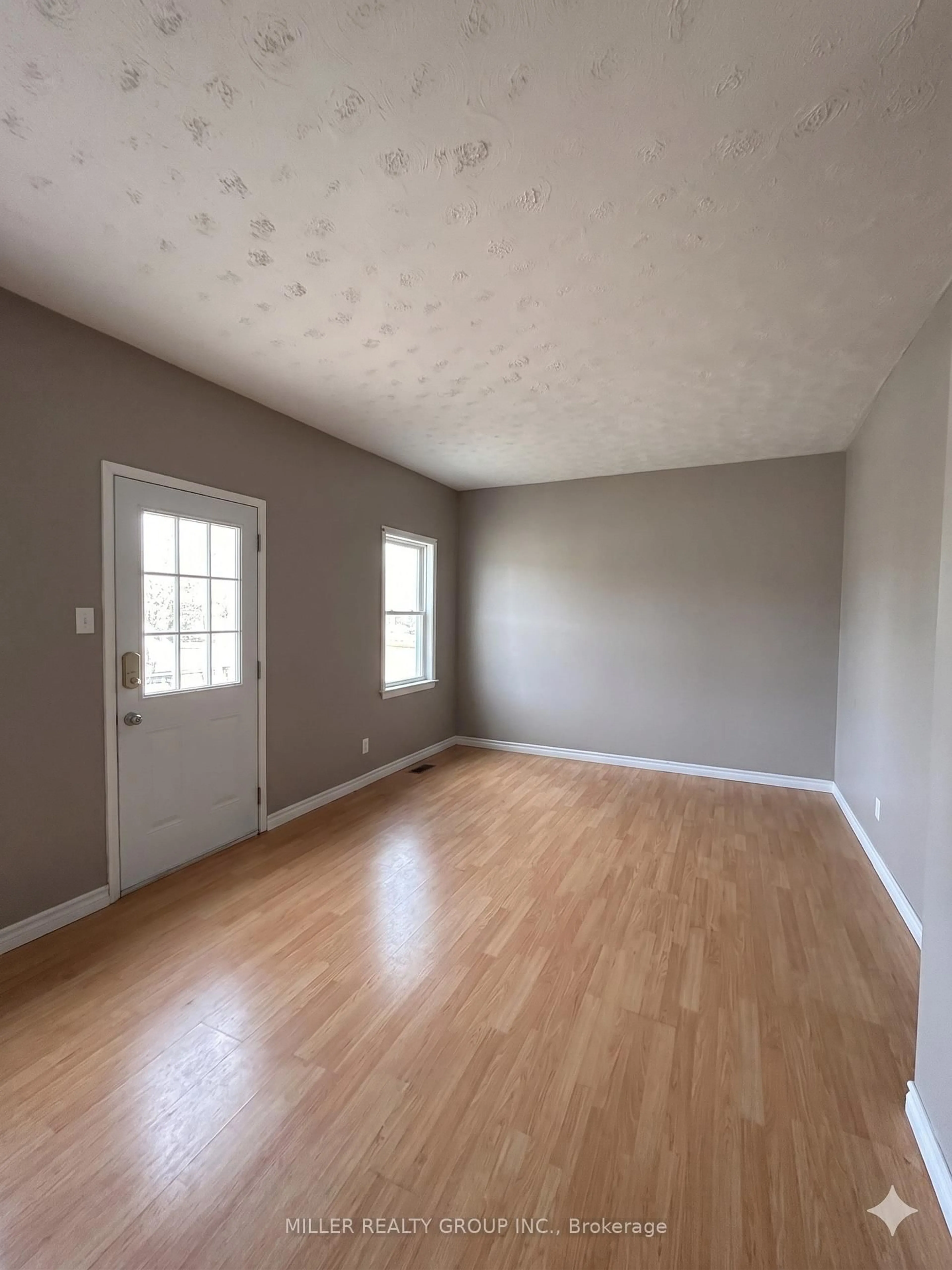 A pic of a room for 175 Georgina Ave, Temiskaming Shores Ontario P0J 1K0