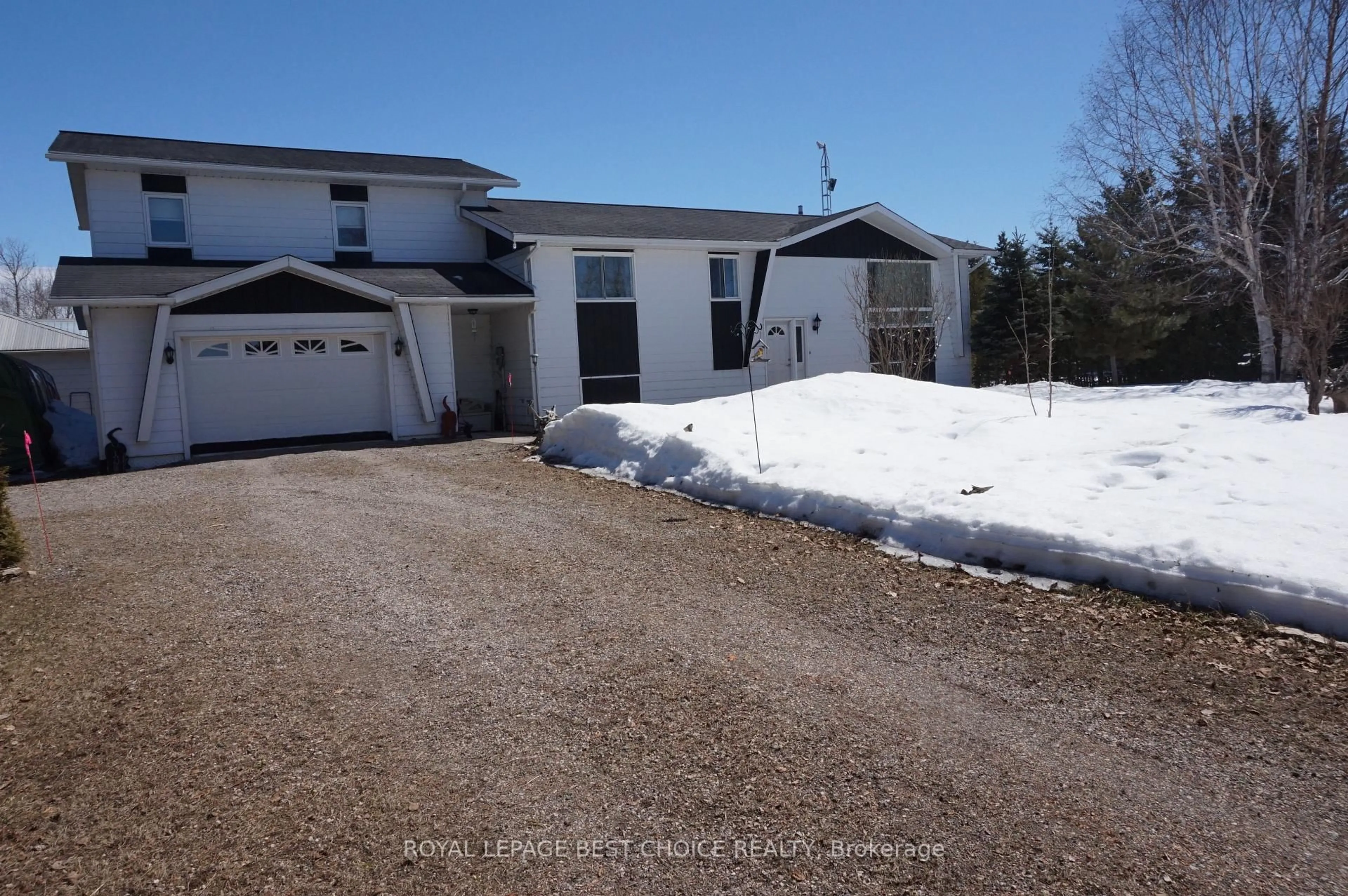 A pic from outside/outdoor area/front of a property/back of a property/a pic from drone, street for 59657 Pearson Dr, Timiskaming Ontario P0J 1A0