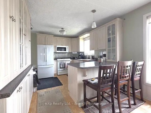 17 Gauthier St, Kapuskasing 5