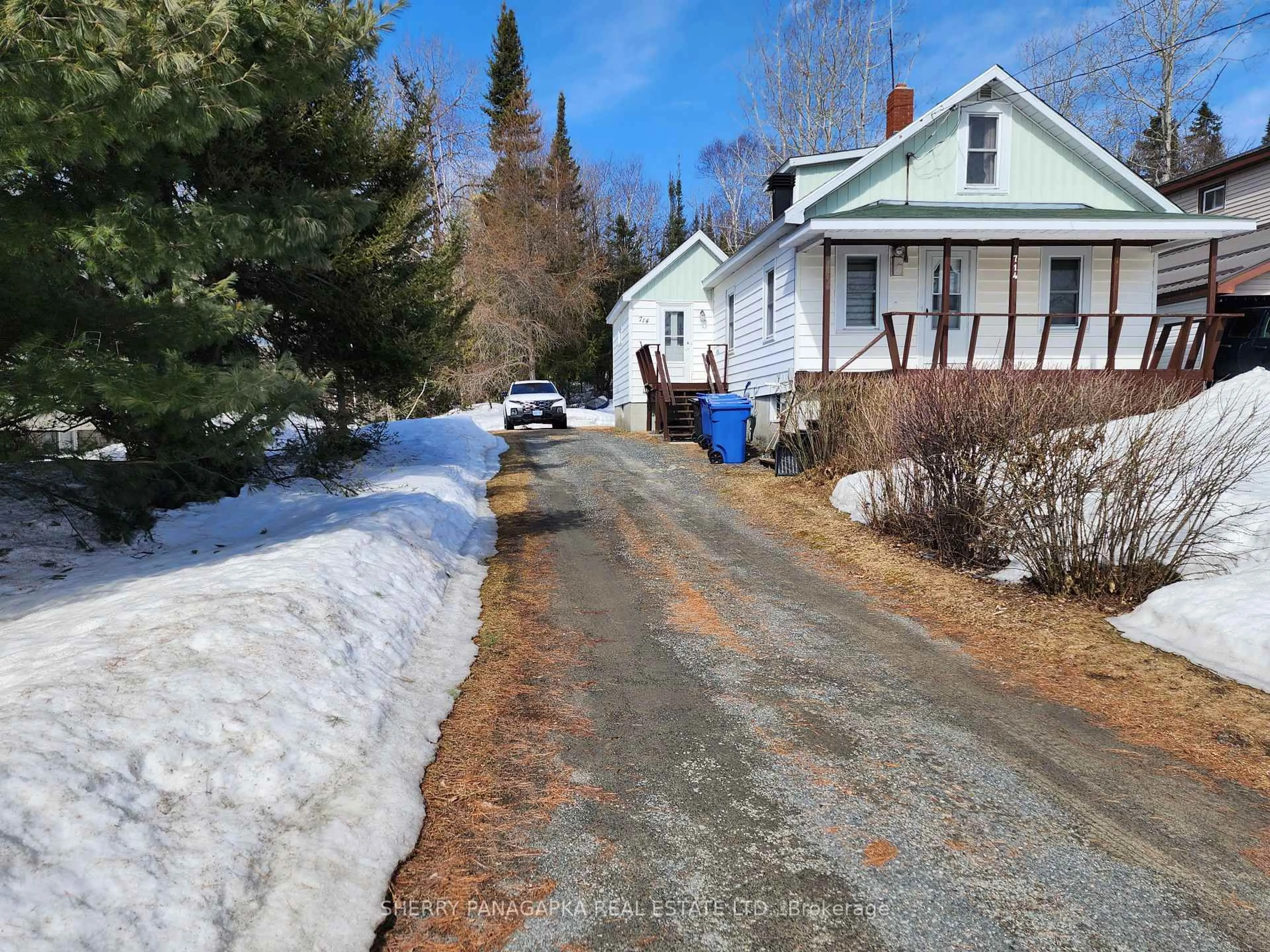 A pic from outside/outdoor area/front of a property/back of a property/a pic from drone, street for 714 Government Rd, Kirkland Lake Ontario P0K 1A0