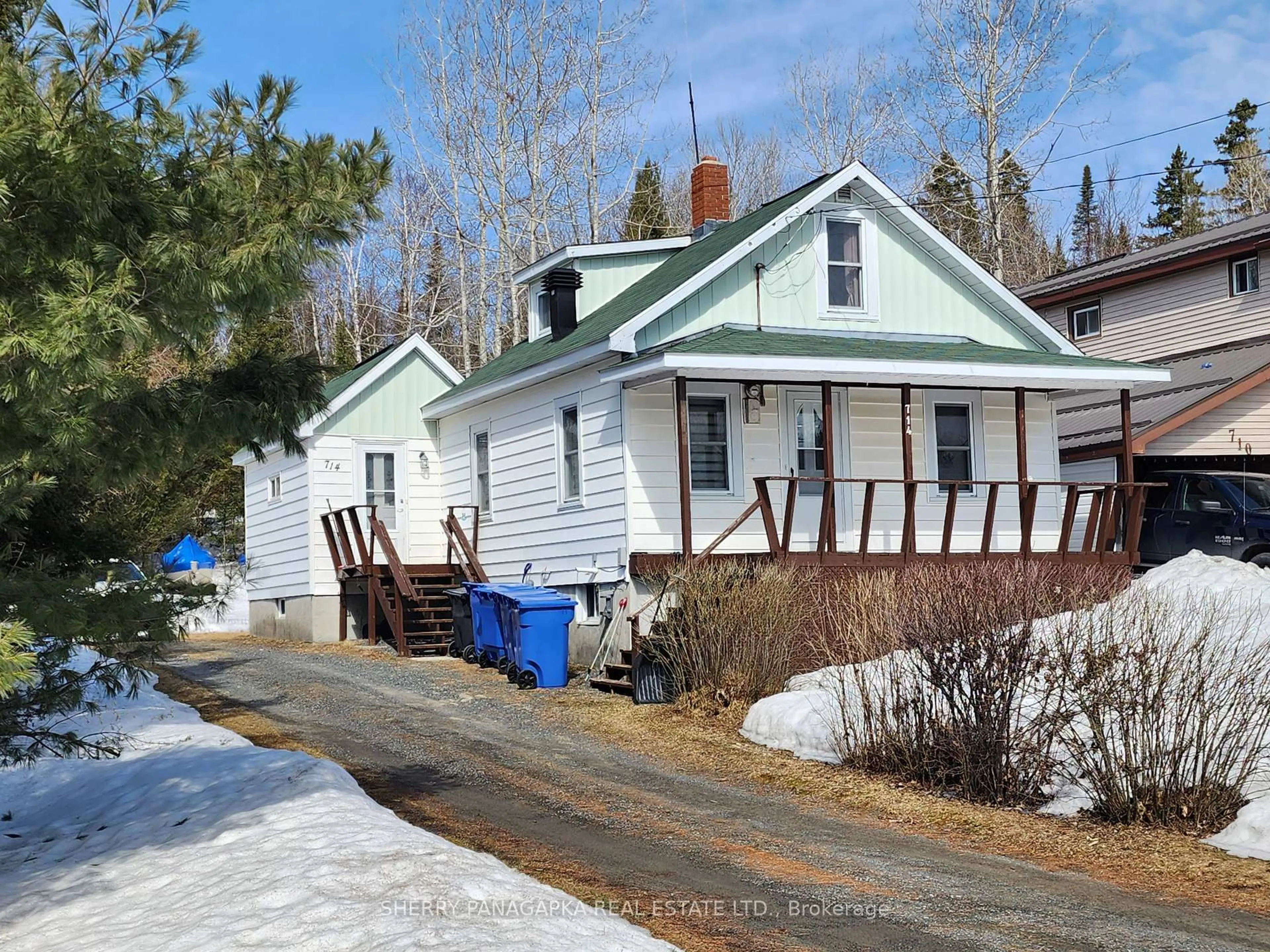 A pic from outside/outdoor area/front of a property/back of a property/a pic from drone, street for 714 Government Rd, Kirkland Lake Ontario P0K 1A0