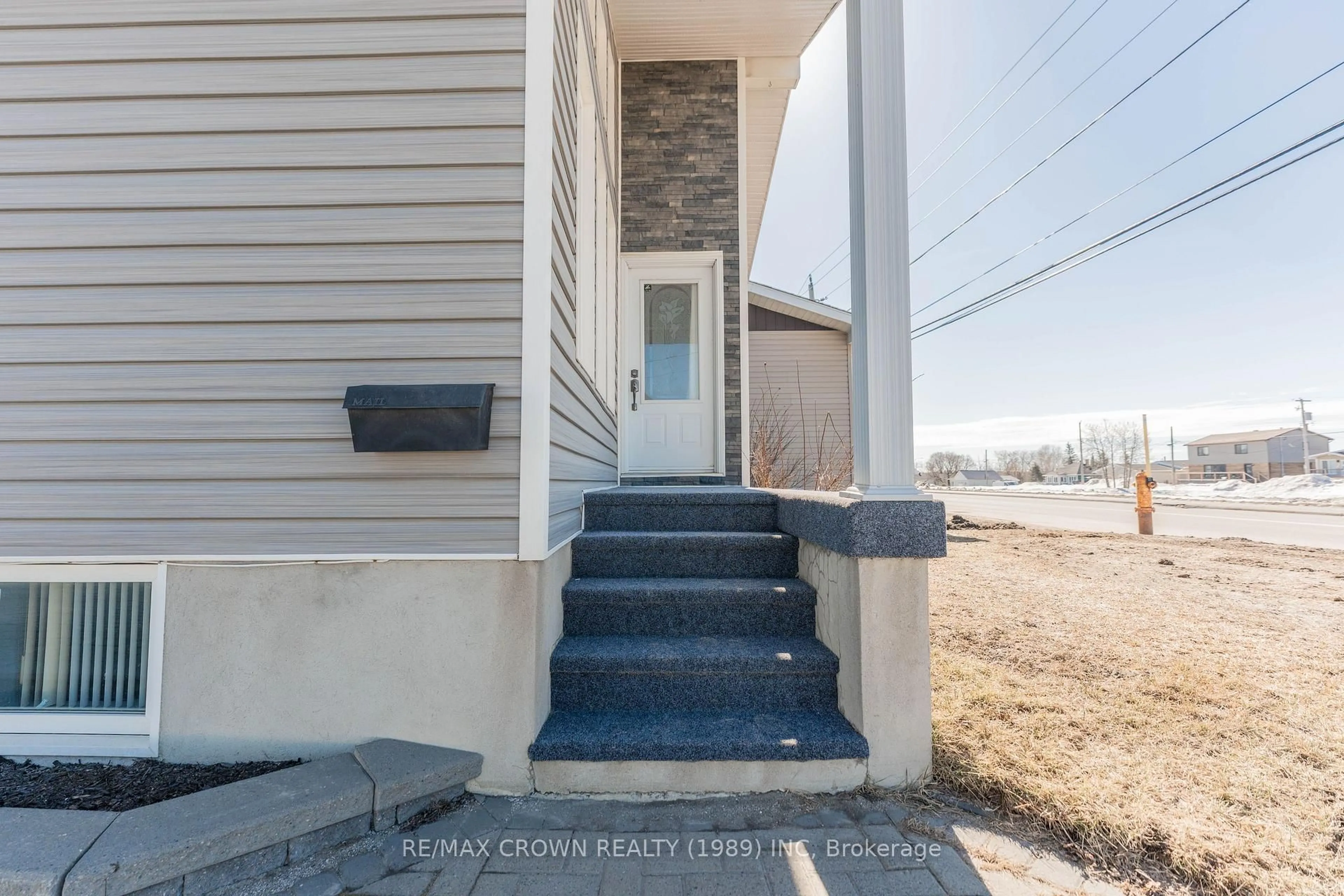 Unknown for 120 Government Rd, Kapuskasing Ontario P5N 2W8