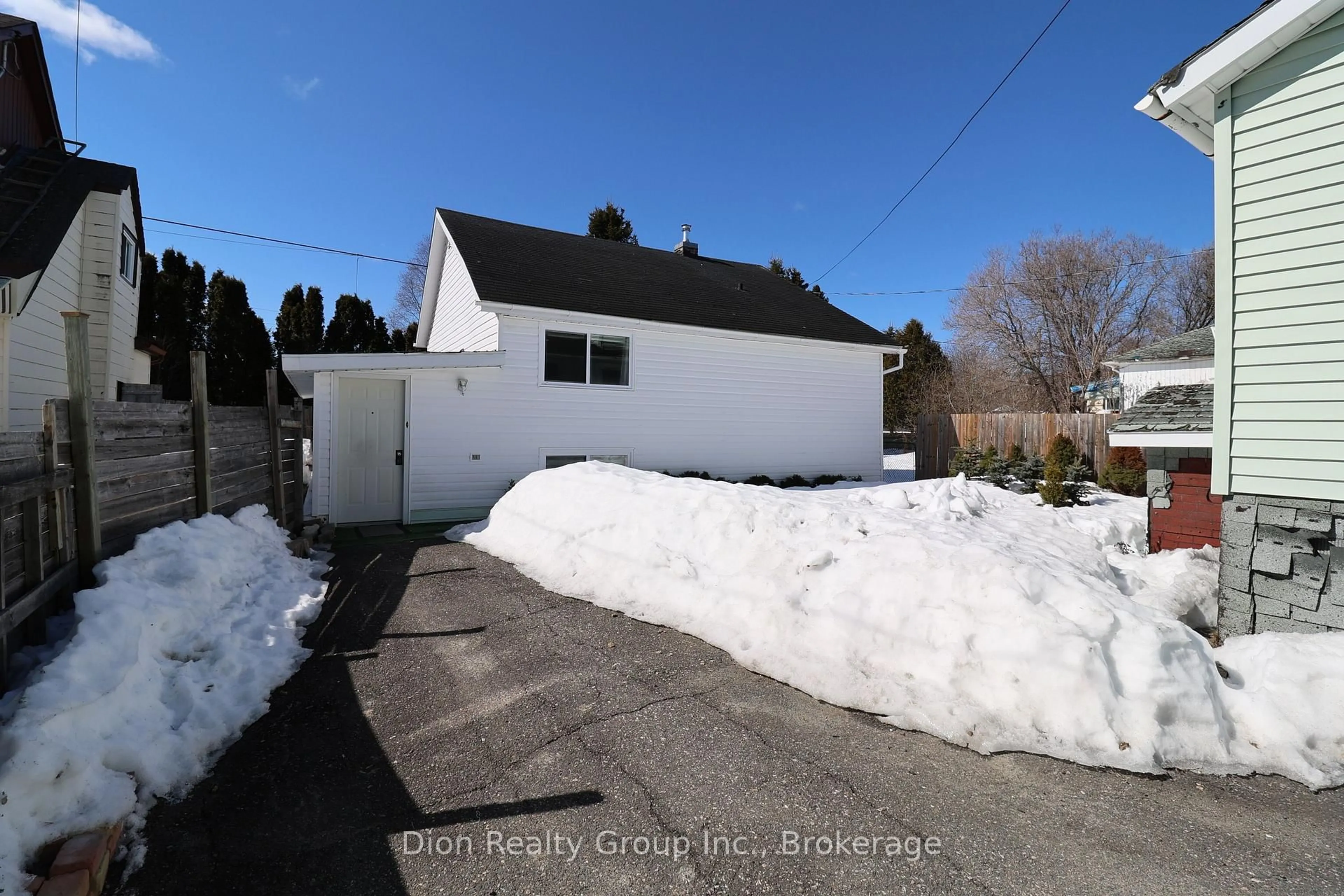 Unknown for 111 Poplar Ave, Kirkland Lake Ontario P2N 2N3