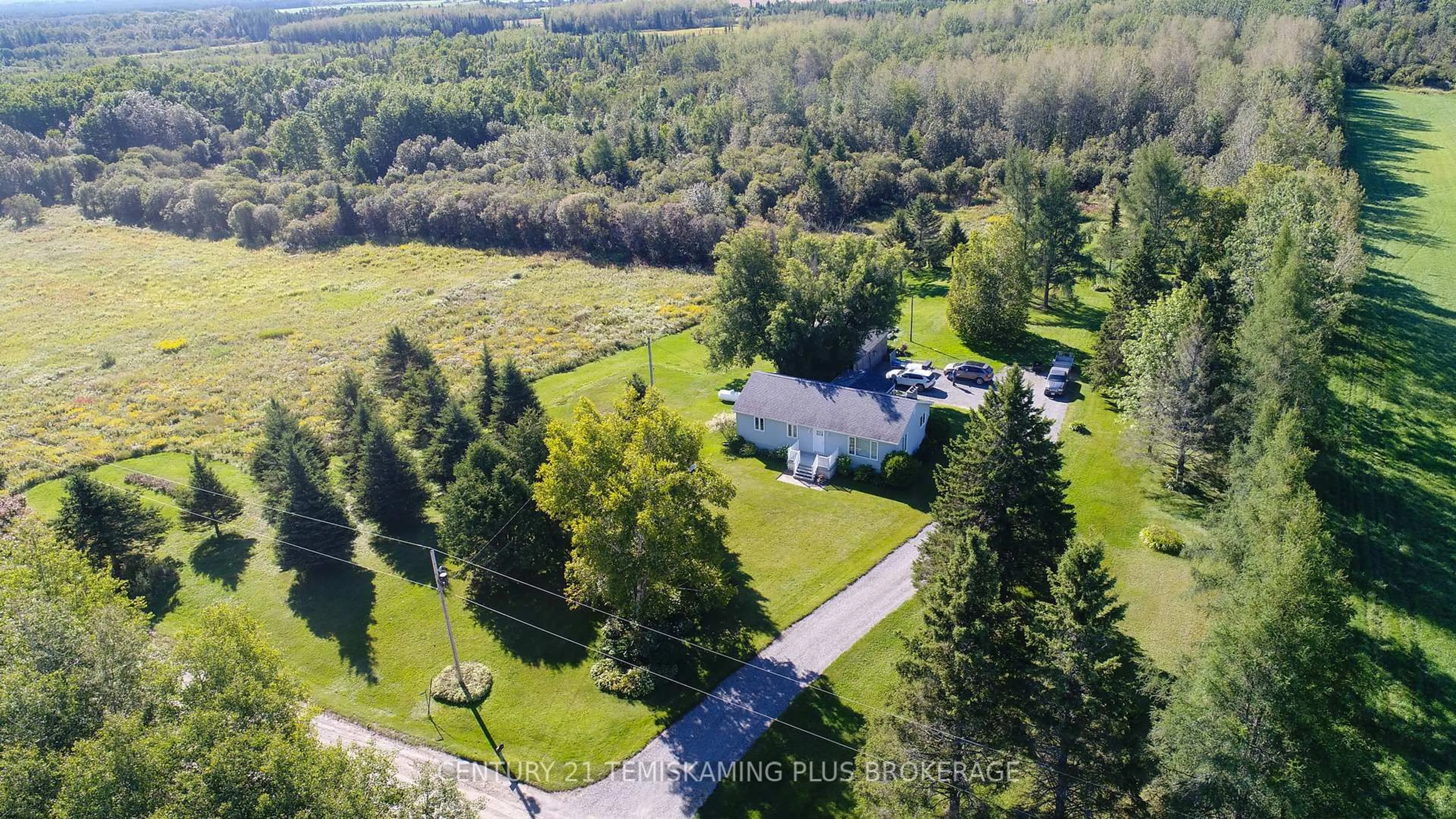 A pic from outside/outdoor area/front of a property/back of a property/a pic from drone, unknown for 427324 Chamberlain 3 Rd, Englehart Ontario P0J 1H0