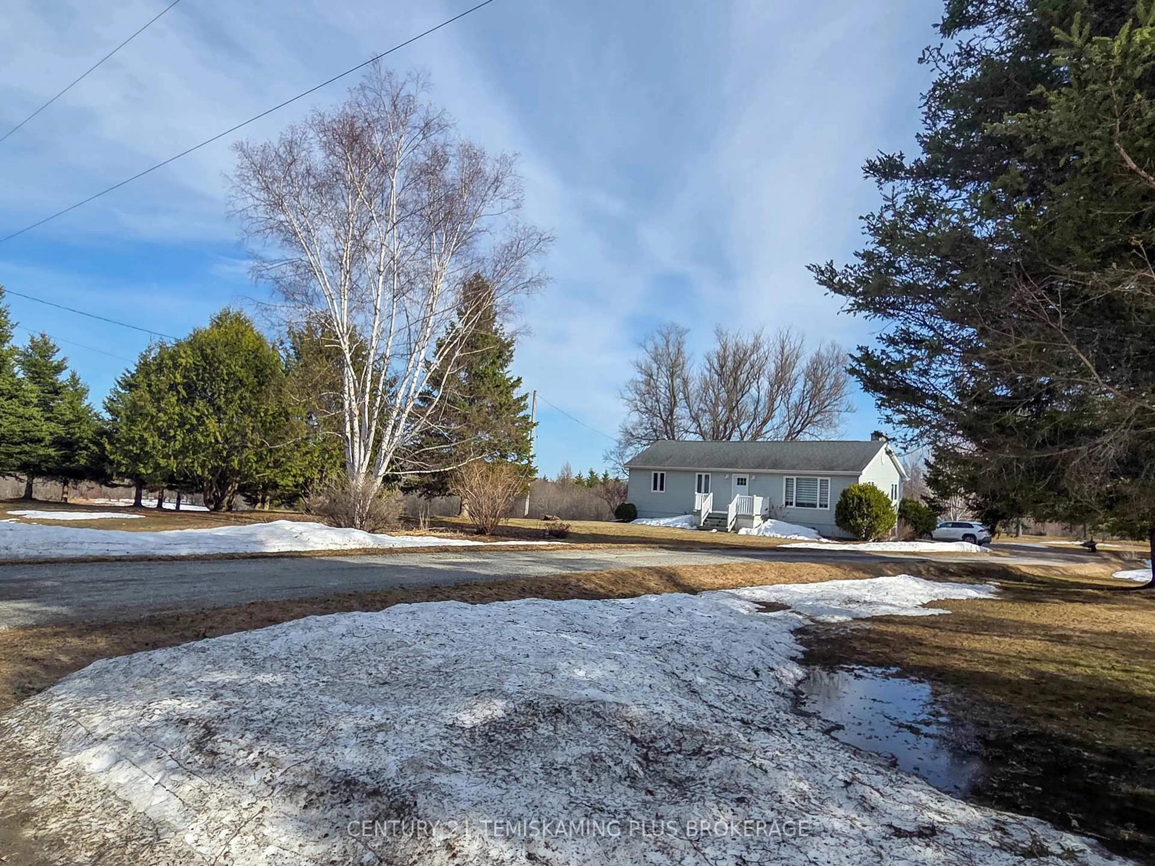 A pic from outside/outdoor area/front of a property/back of a property/a pic from drone, street for 427324 Chamberlain 3 Rd, Englehart Ontario P0J 1H0