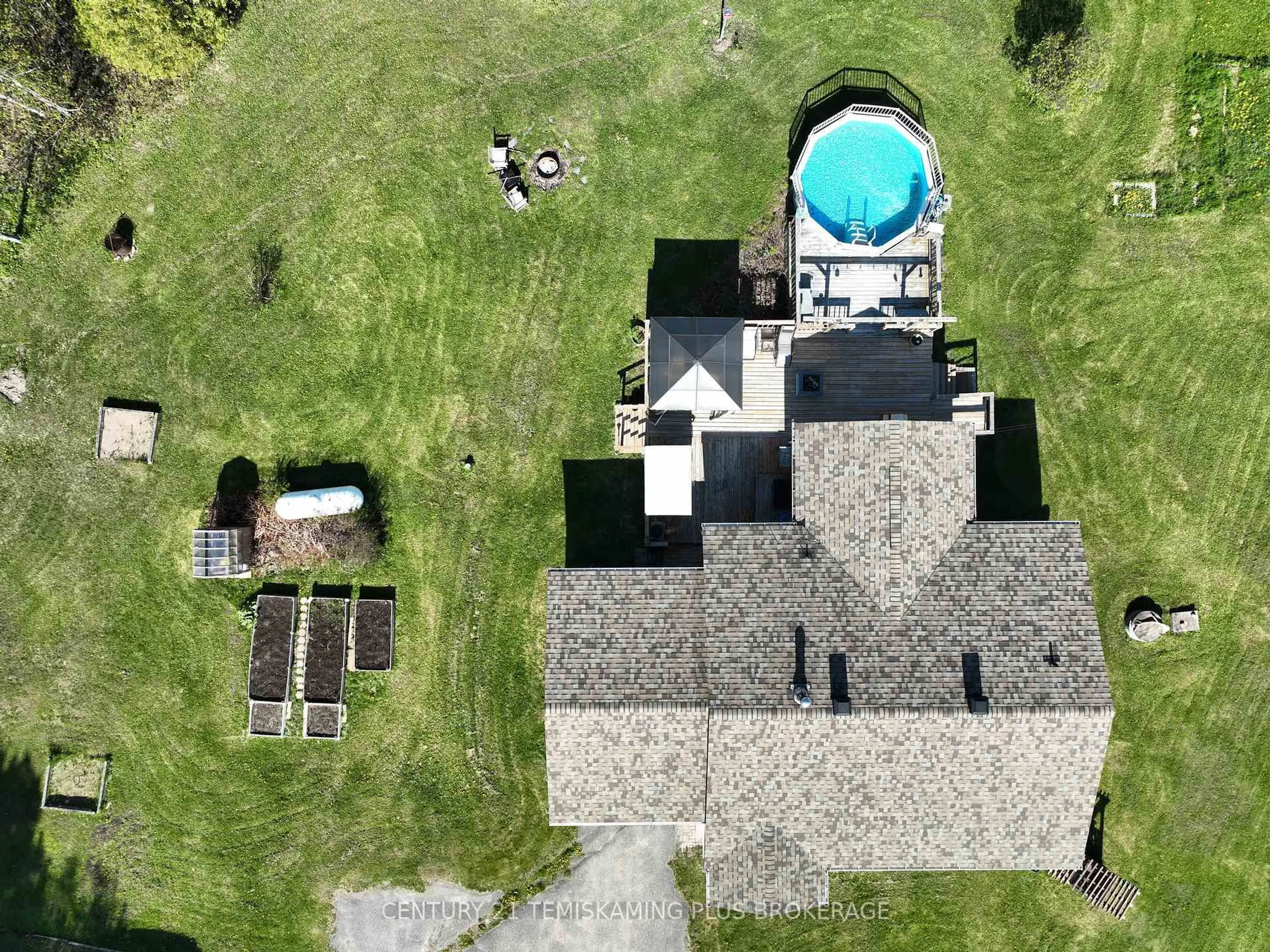 A pic from outside/outdoor area/front of a property/back of a property/a pic from drone, unknown for 974641 567 Highway, Timiskaming Ontario P0J 1R0