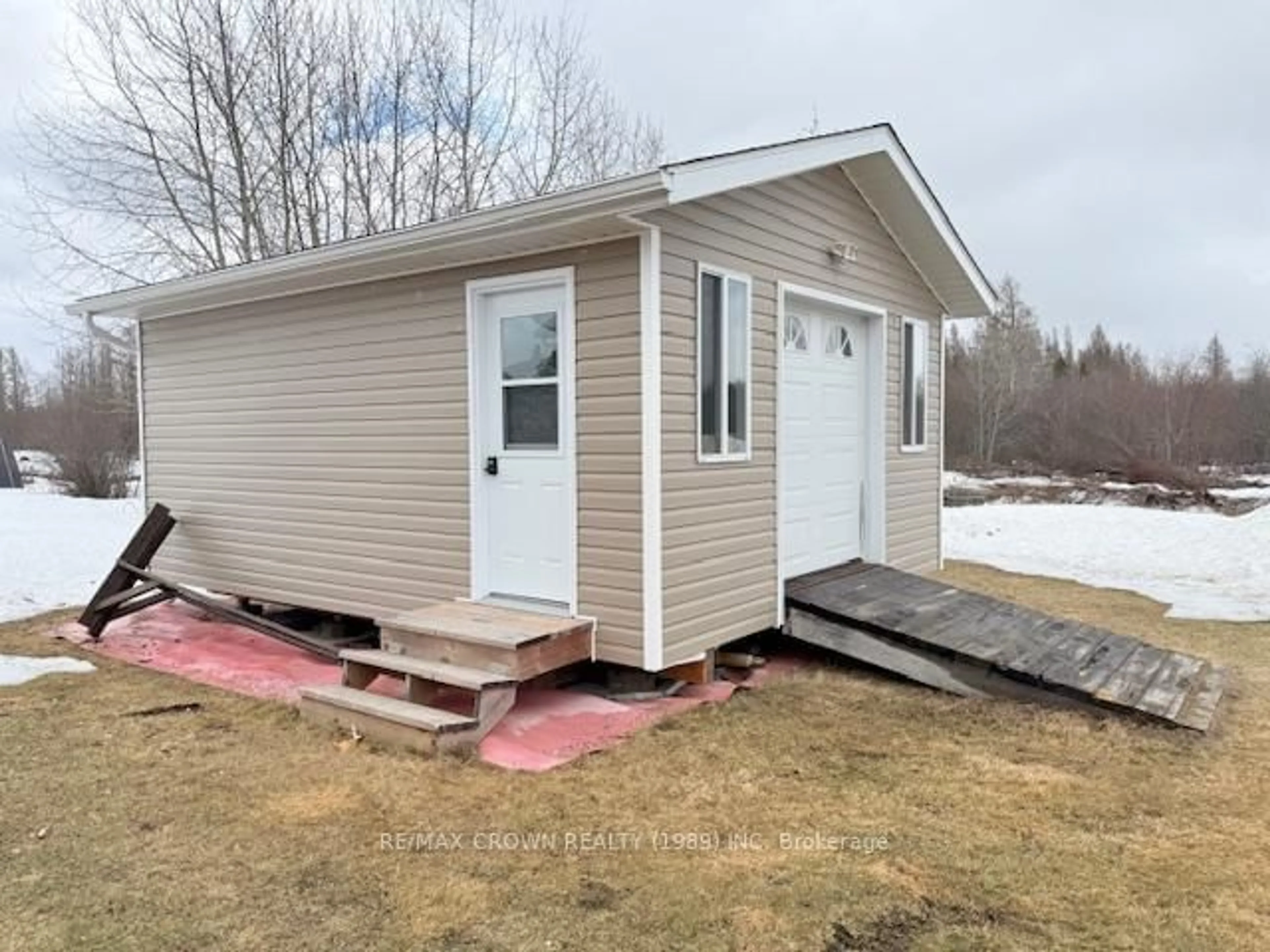 Shed for 233 Brunetville Rd, Kapuskasing Ontario P5N 2H2