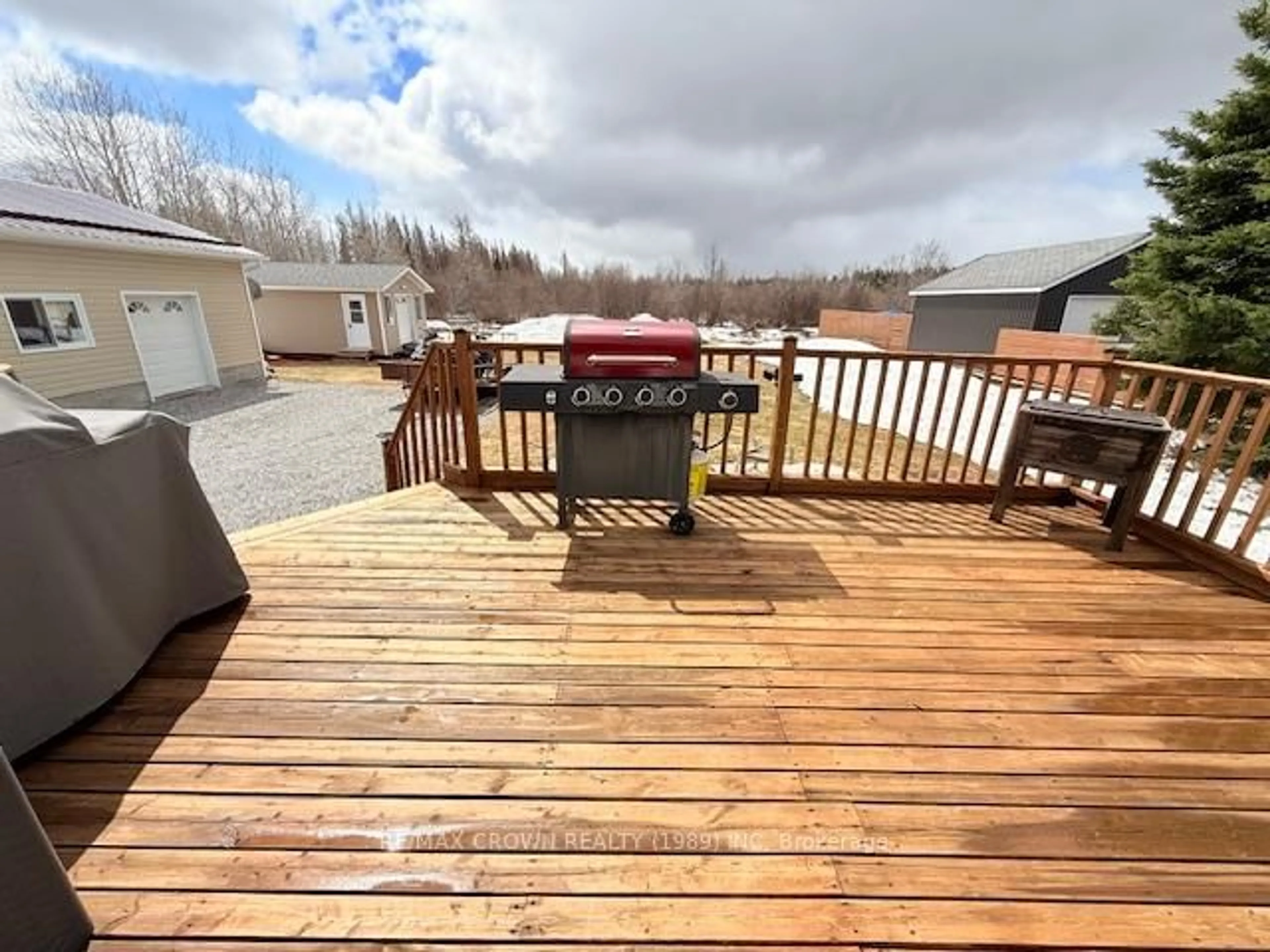 Patio, water/lake/river/ocean view for 233 Brunetville Rd, Kapuskasing Ontario P5N 2H2