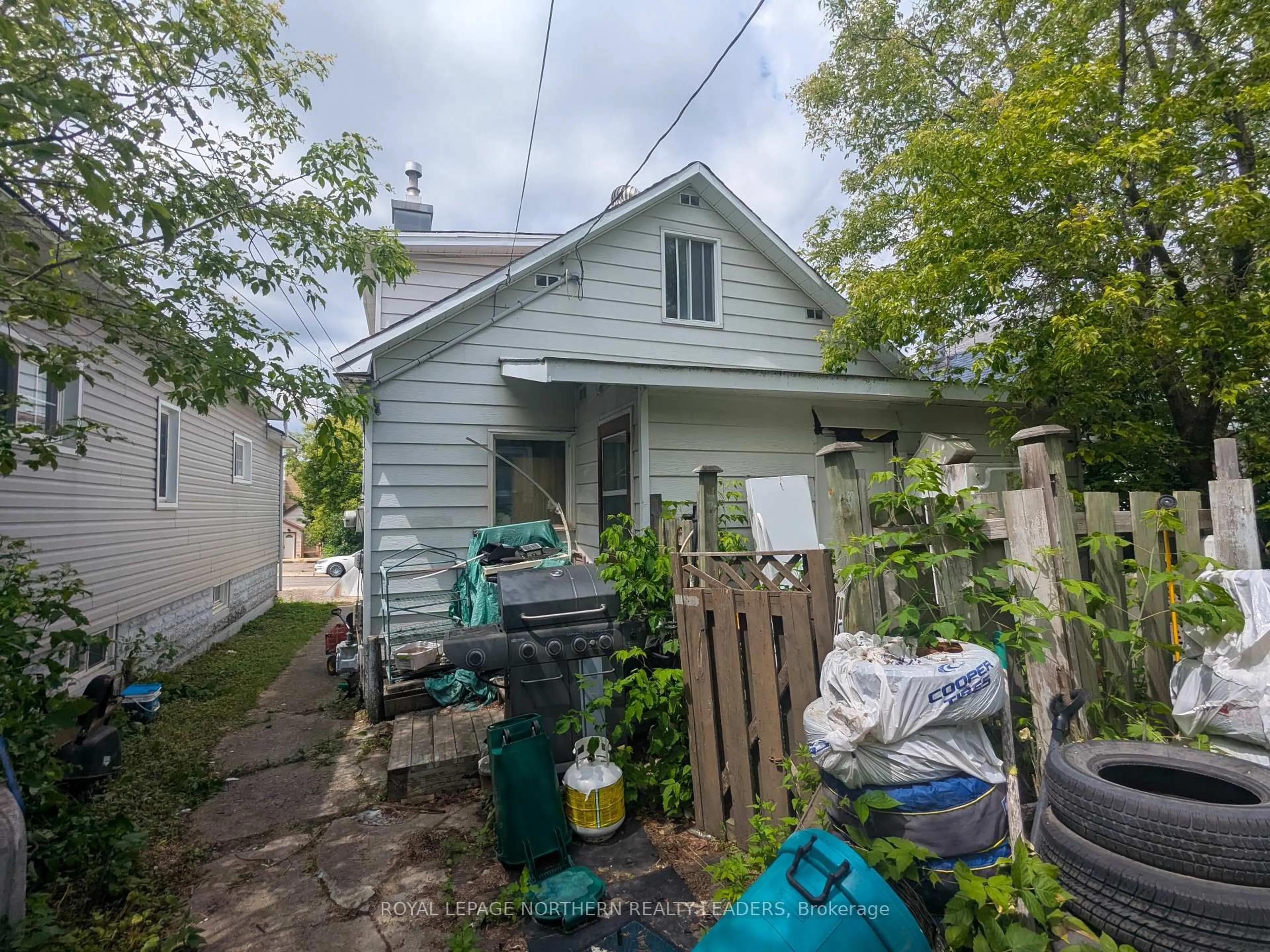 Shed for 236 Tamarack St, Timmins Ontario P4N 6R1