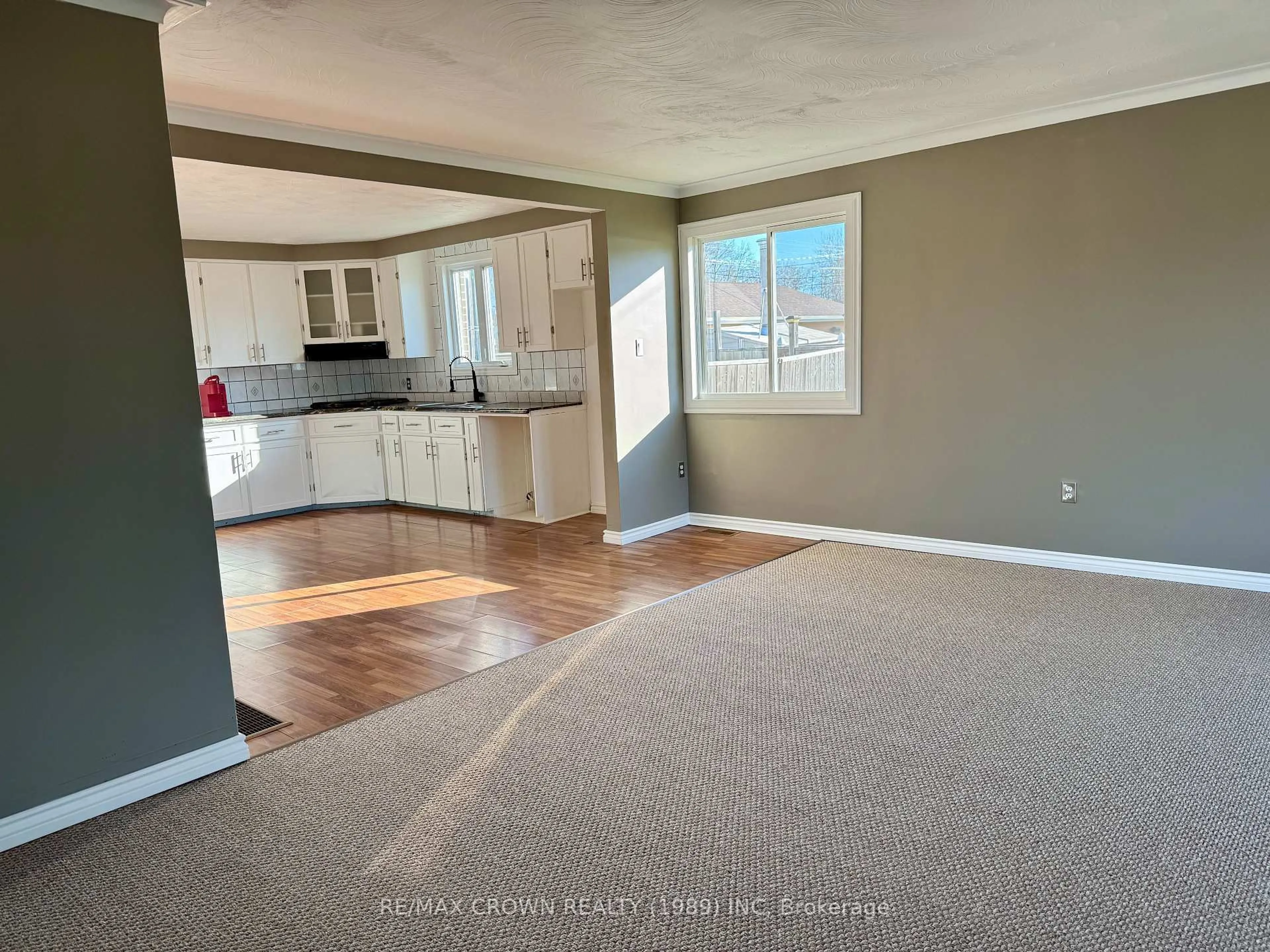 Open concept kitchen, unknown for 27 Ottawa St, Kapuskasing Ontario P5N 1Y6