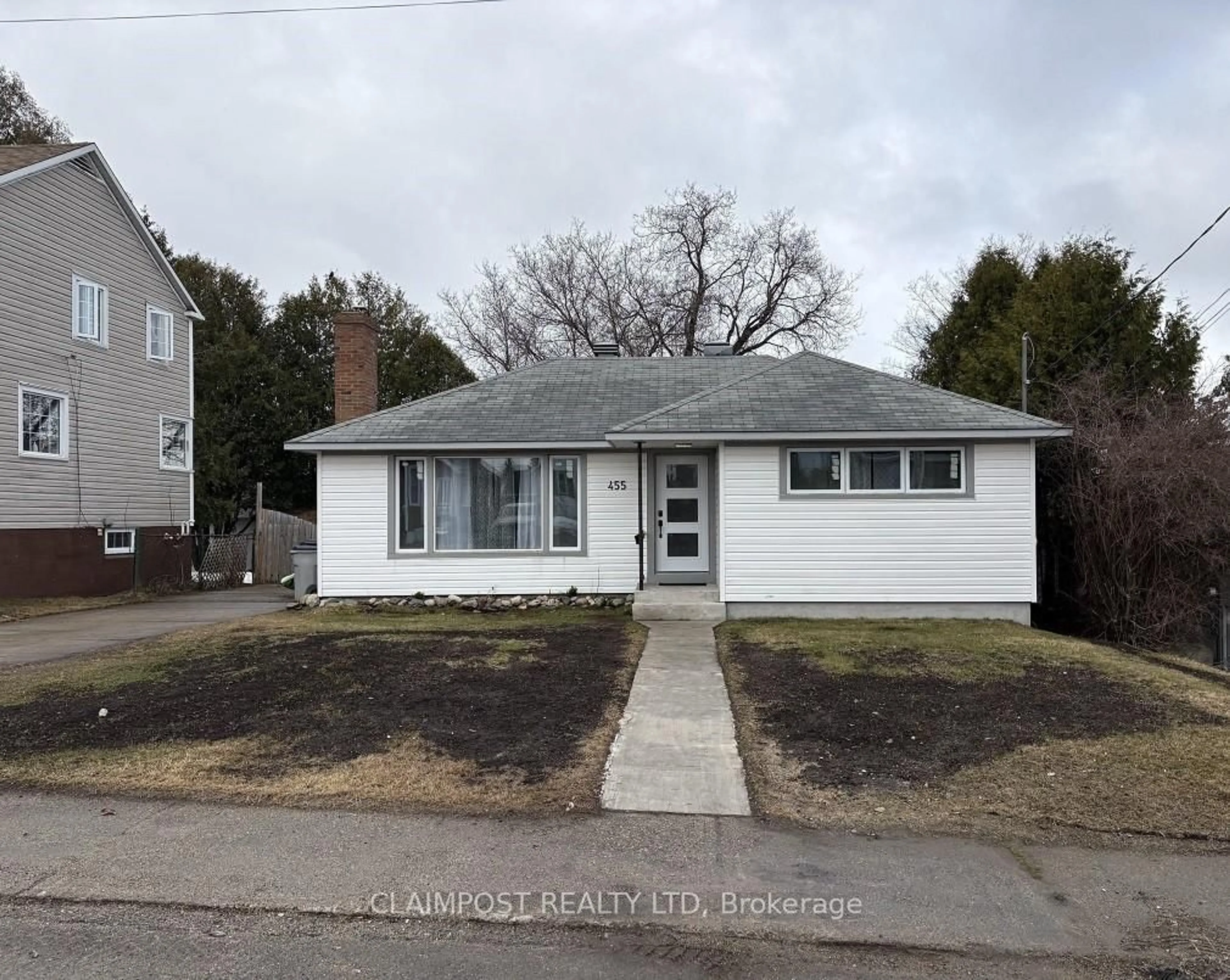 Home with vinyl exterior material, street for 455 Patricia Blvd, Timmins Ontario P4N 6Y9