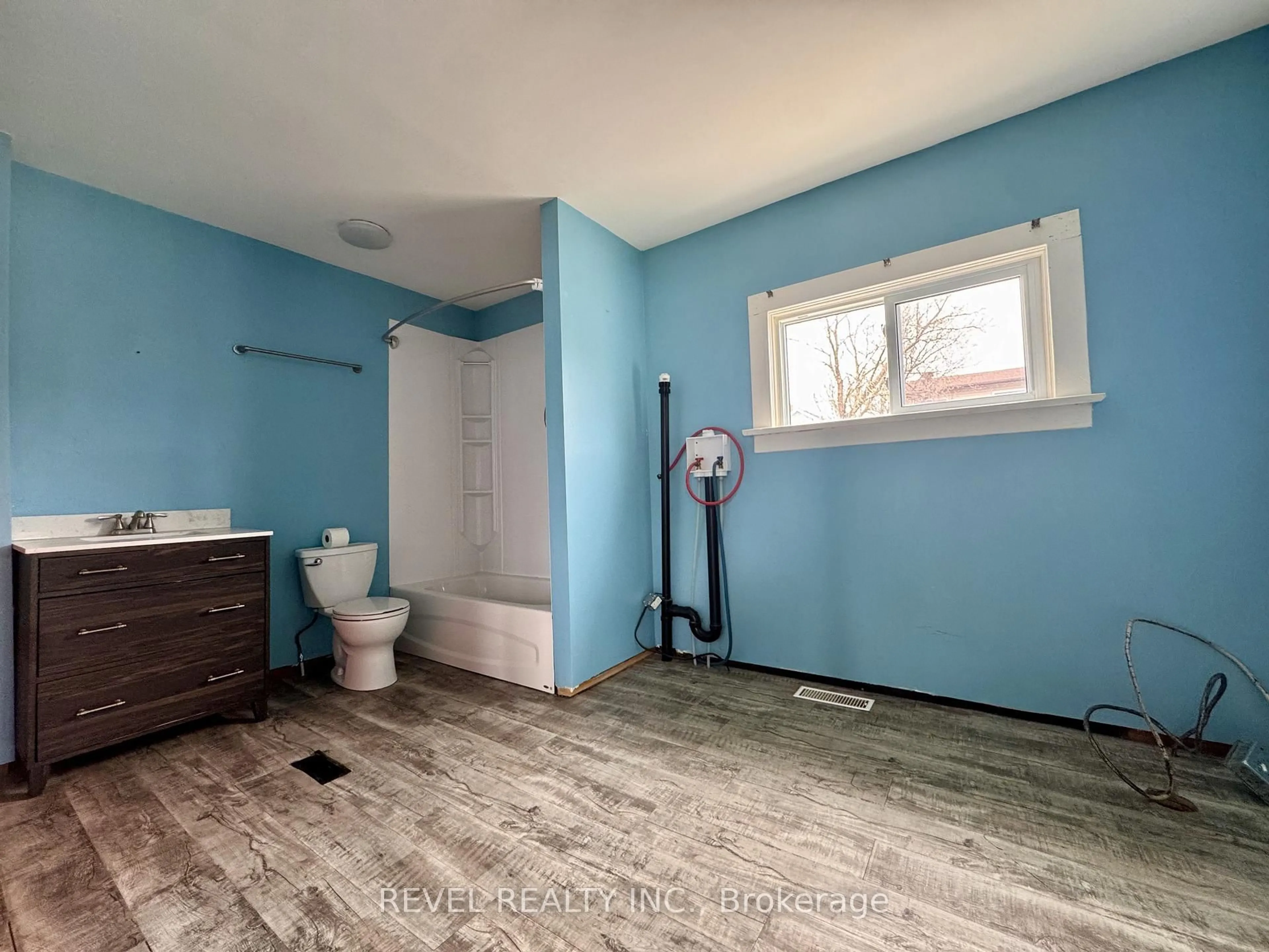 A pic of a room for 141 Dale Ave, Timmins Ontario P4N 1M2
